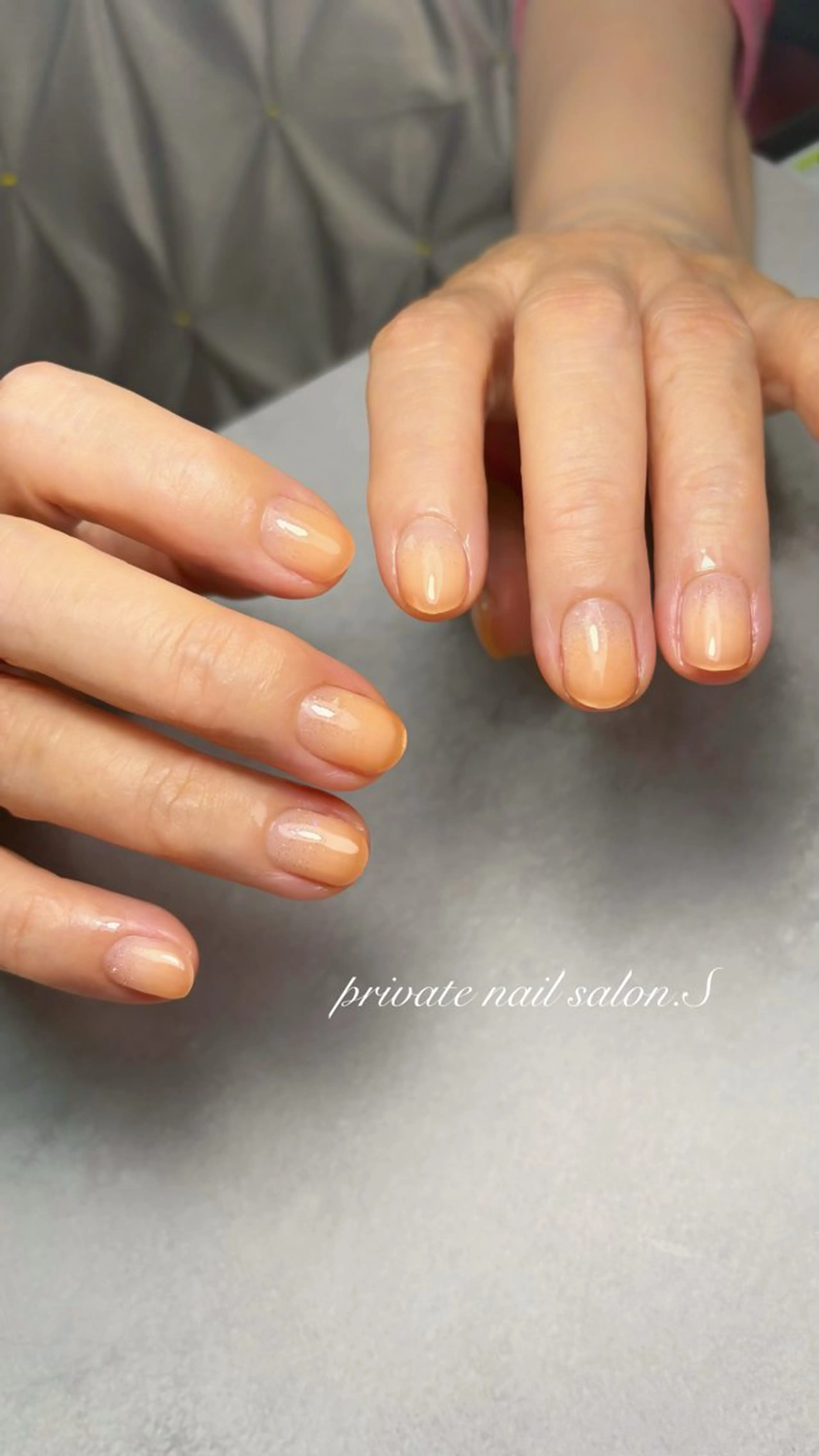 ネイル ジェルネイル グラデーション ラメ(グリッター) 持ち込み スカルプネイル ハンドネイル 関山 志乃のネイルデザイン