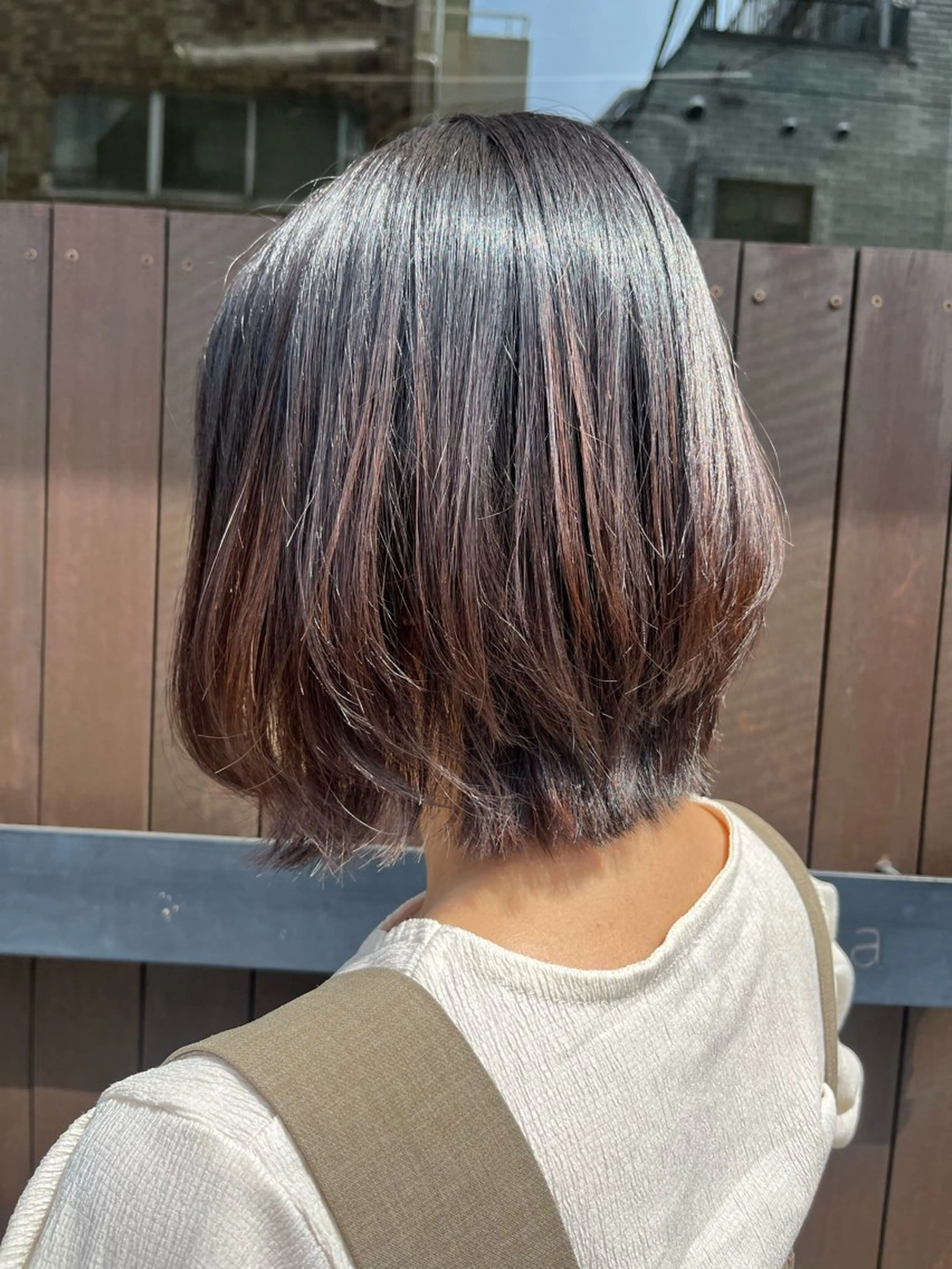 ミディアム ボブレイヤー ボブ レイヤーカット カット vis-a-vis　板橋店所属・たなか なおのヘアスタイル