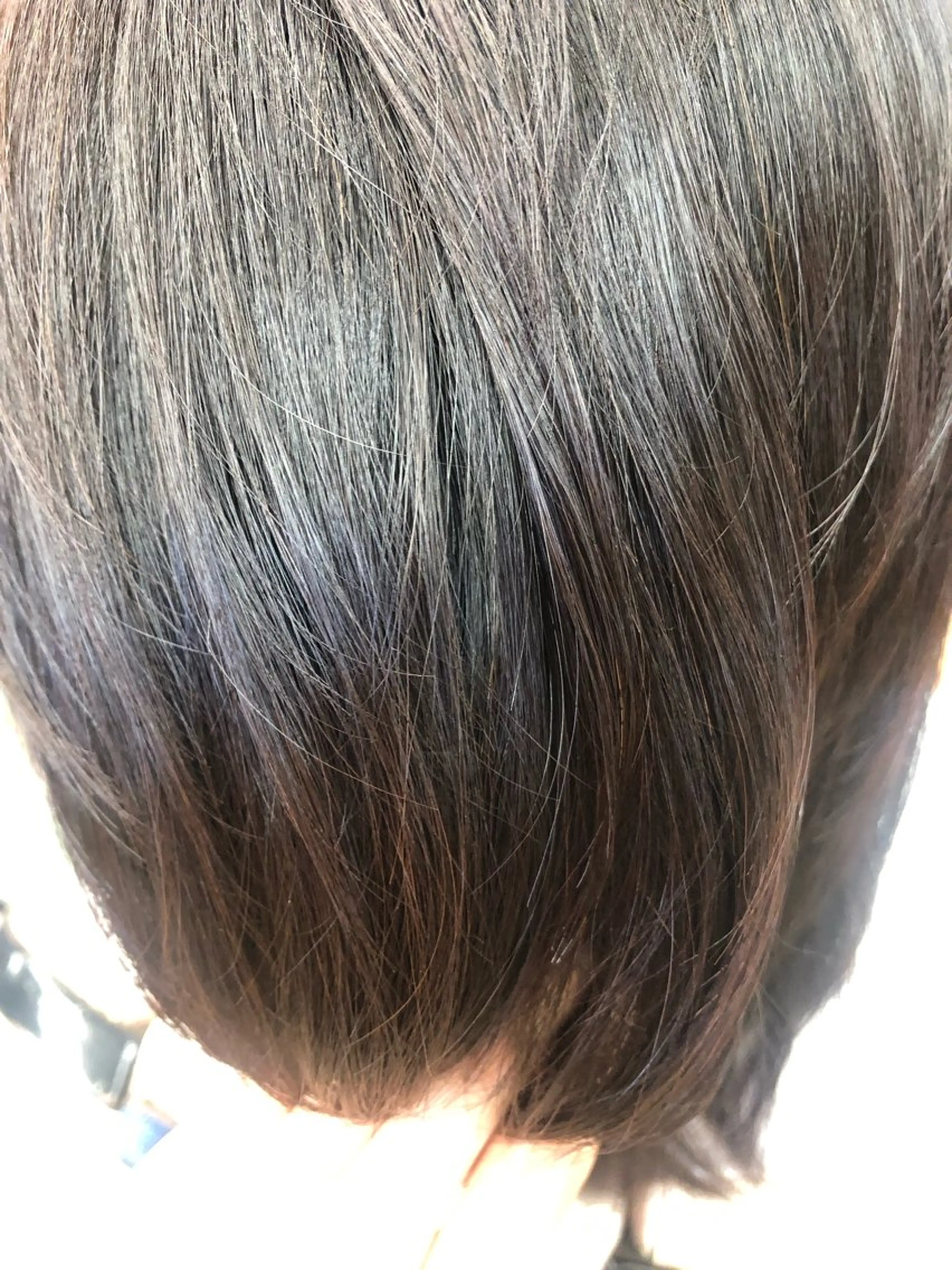 レアマカナ所属・髪の保健室 Espr essioneのヘアスタイル