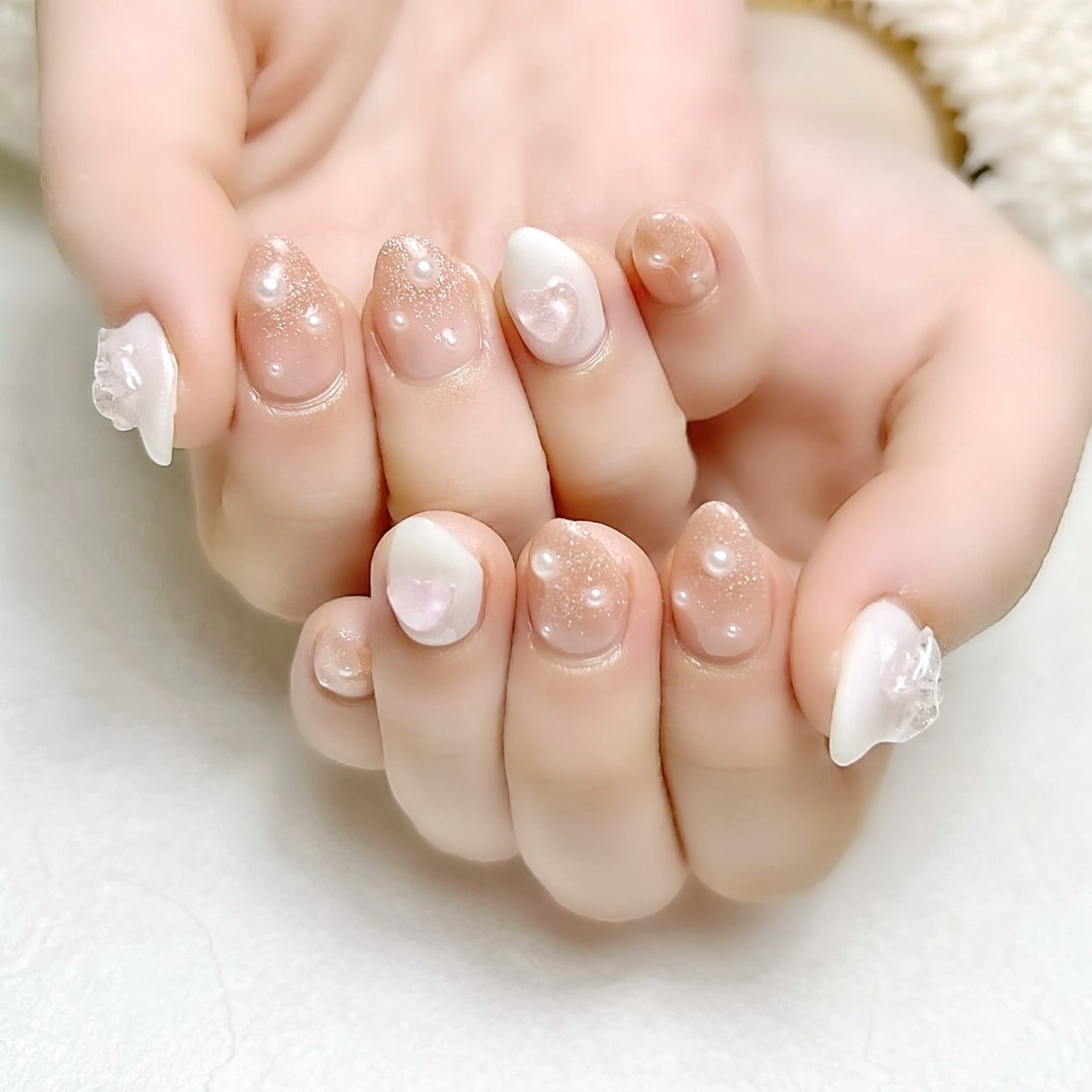 ネイル グラデーション ハート キラキラネイル リボン 冬ネイル rouse nail RISATOのネイルデザイン