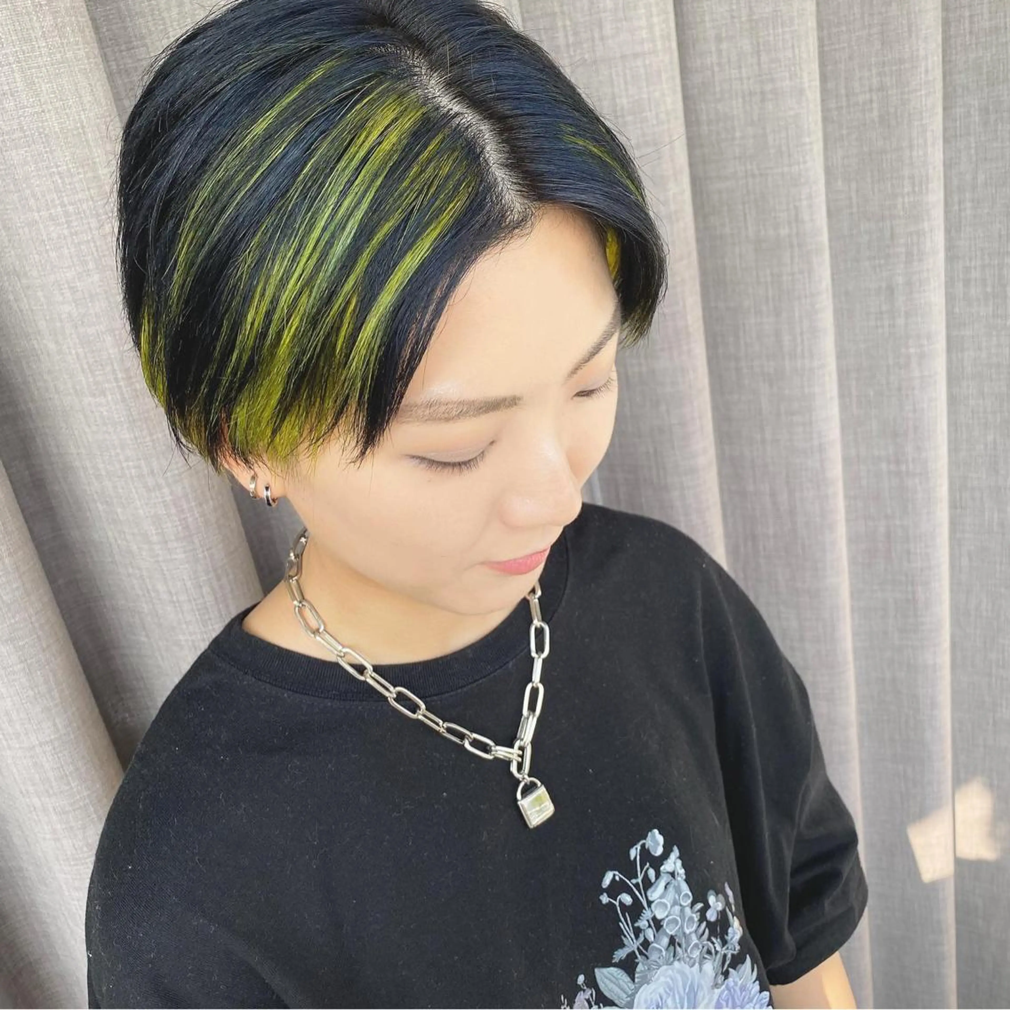 ショート カラー ブリーチ デザインカラー ショートヘア 【メンズ職人】 ✂️佐藤友のヘアスタイル