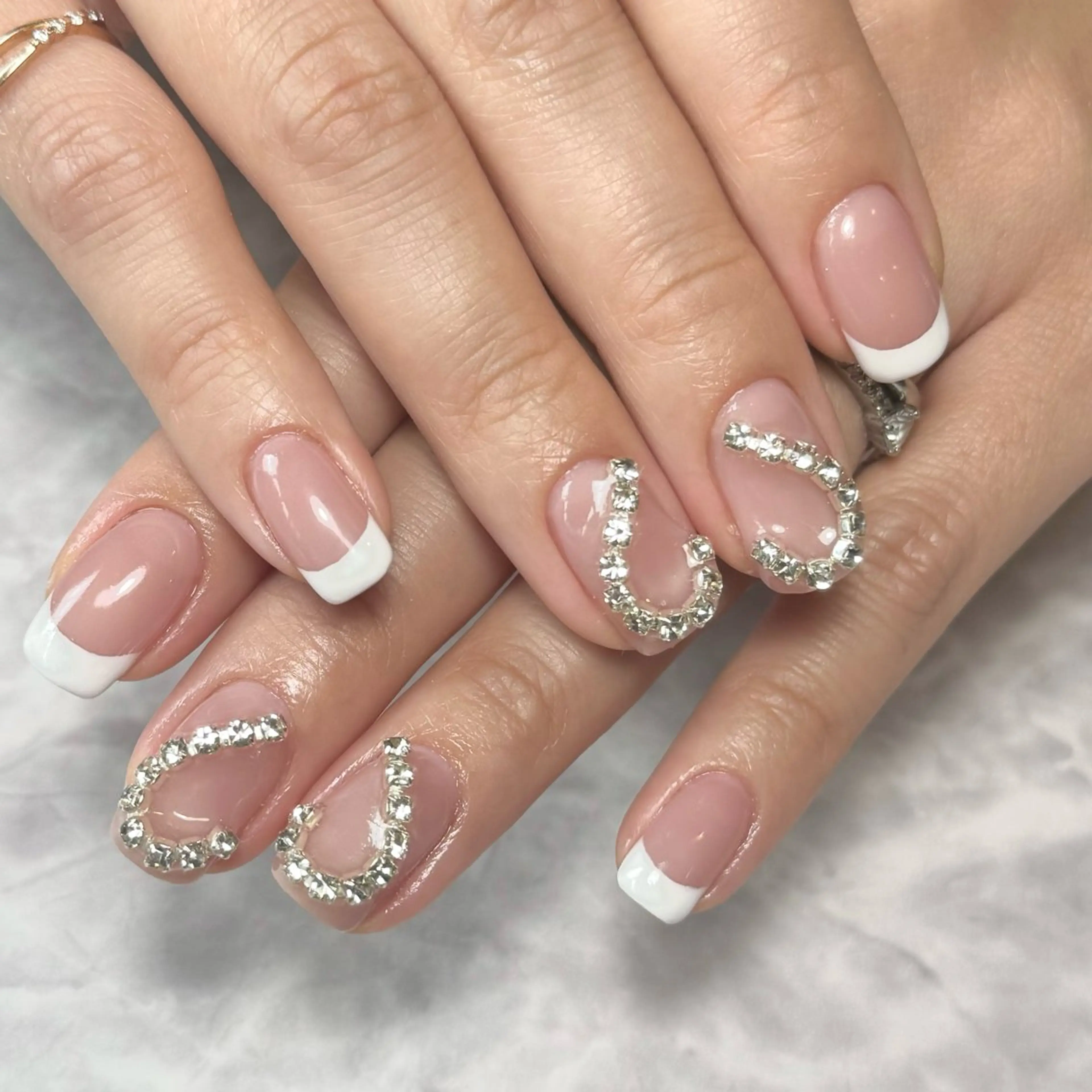 ネイル フレンチネイル ハート キラキラネイル 夏ネイル ハンドネイル Nail Salon Lillion【リリオン】所属・lillion karenのネイルデザイン
