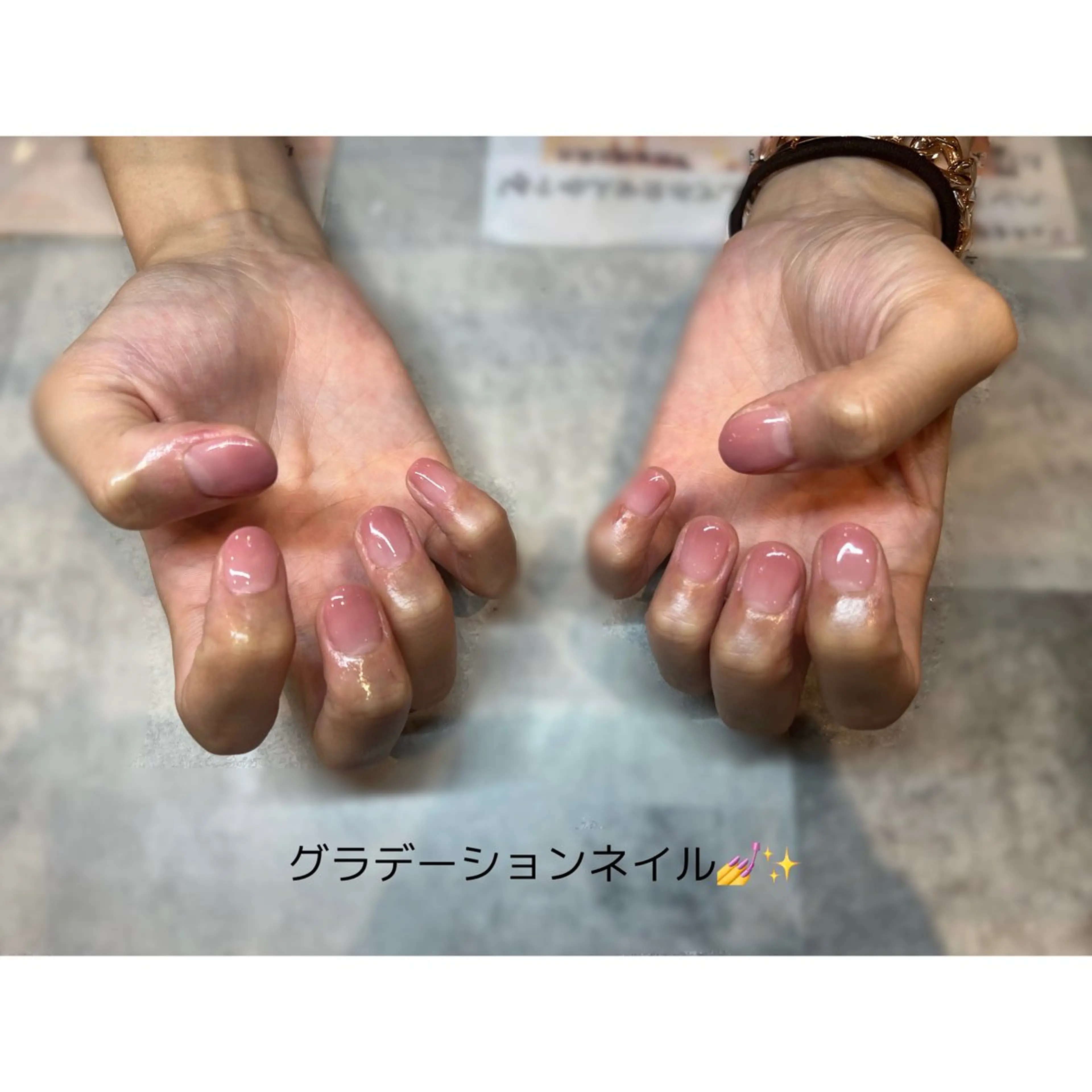 ネイル グラデーション シンプルネイル エーナイン卸町店所属・有賀 美聖のネイルデザイン