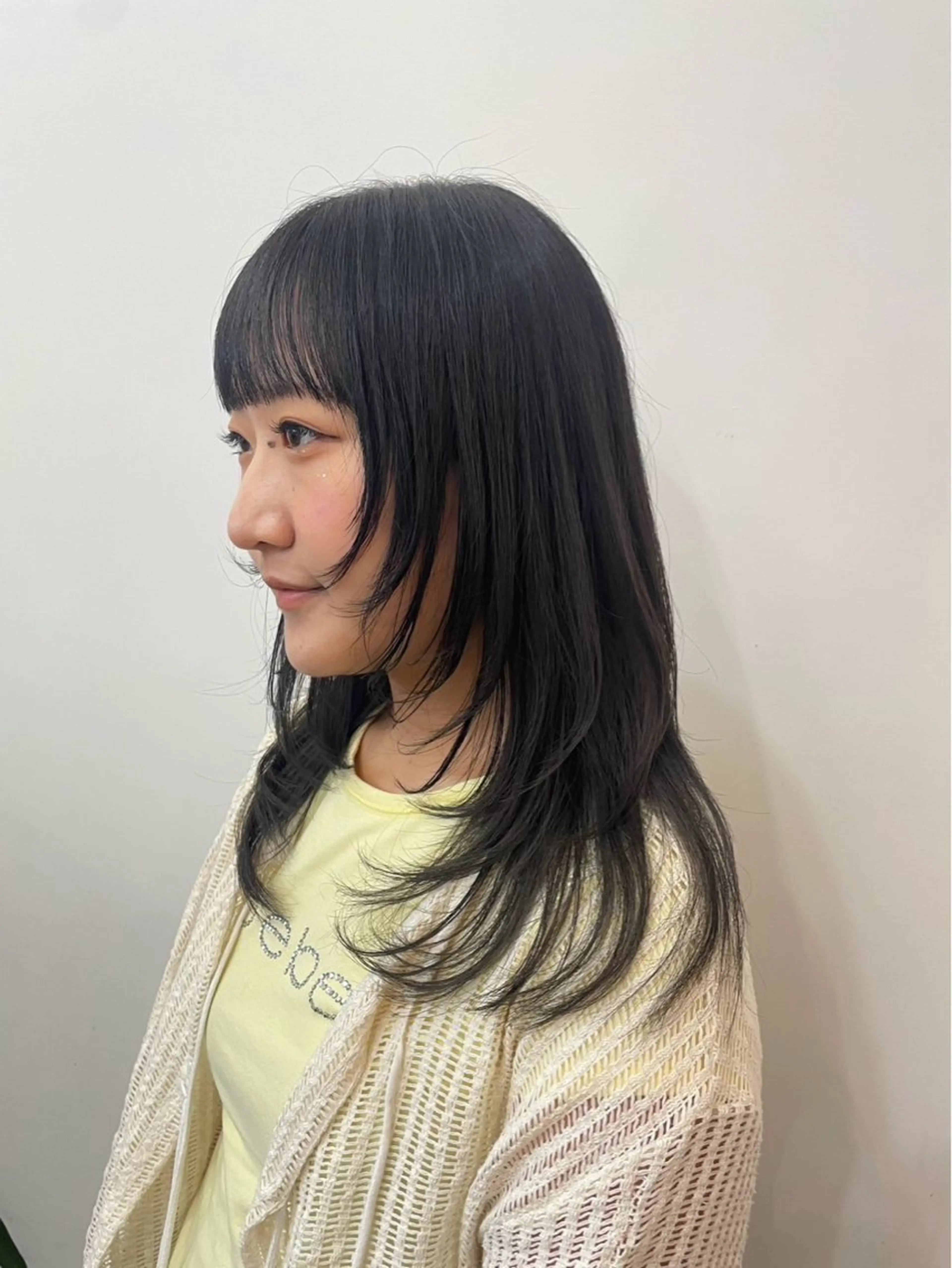 セミロング LENA/原宿/ブリ ーチなしWカラー🌼のヘアスタイル