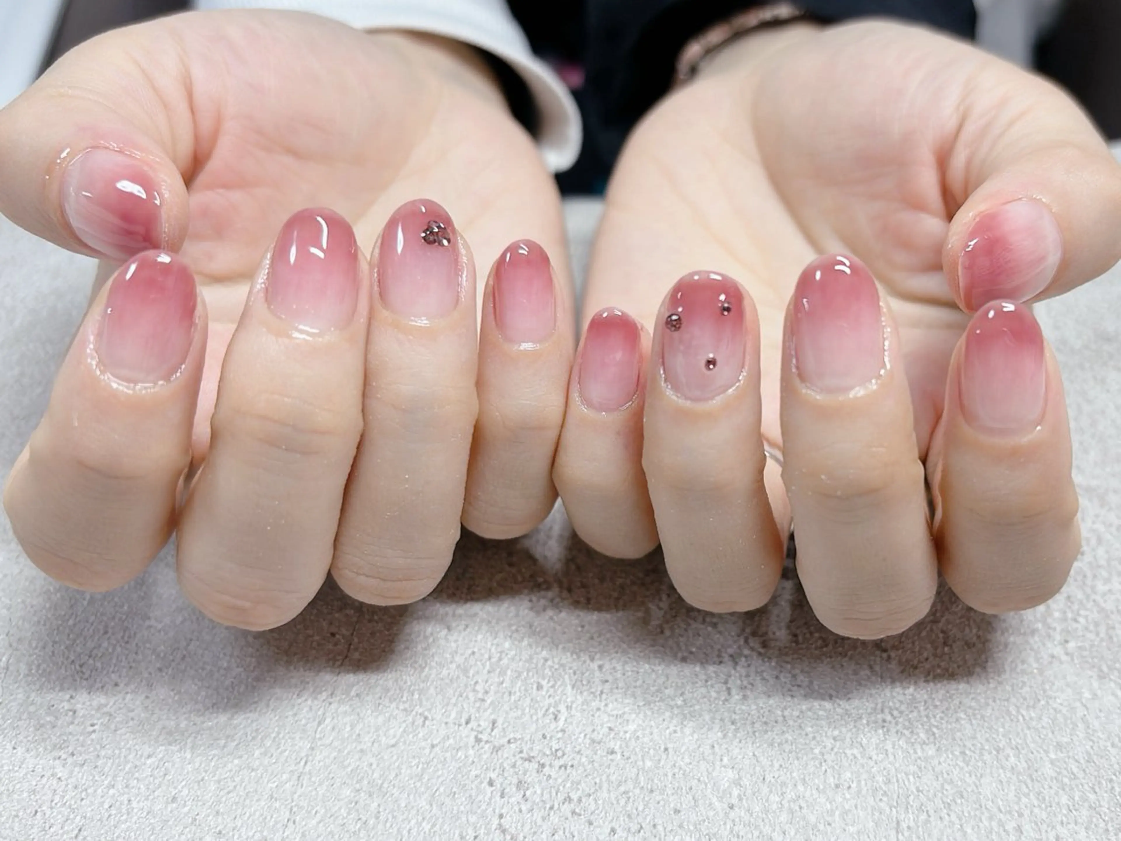 ネイル ハンドネイル Nail •Head スパFortunaのネイルデザイン