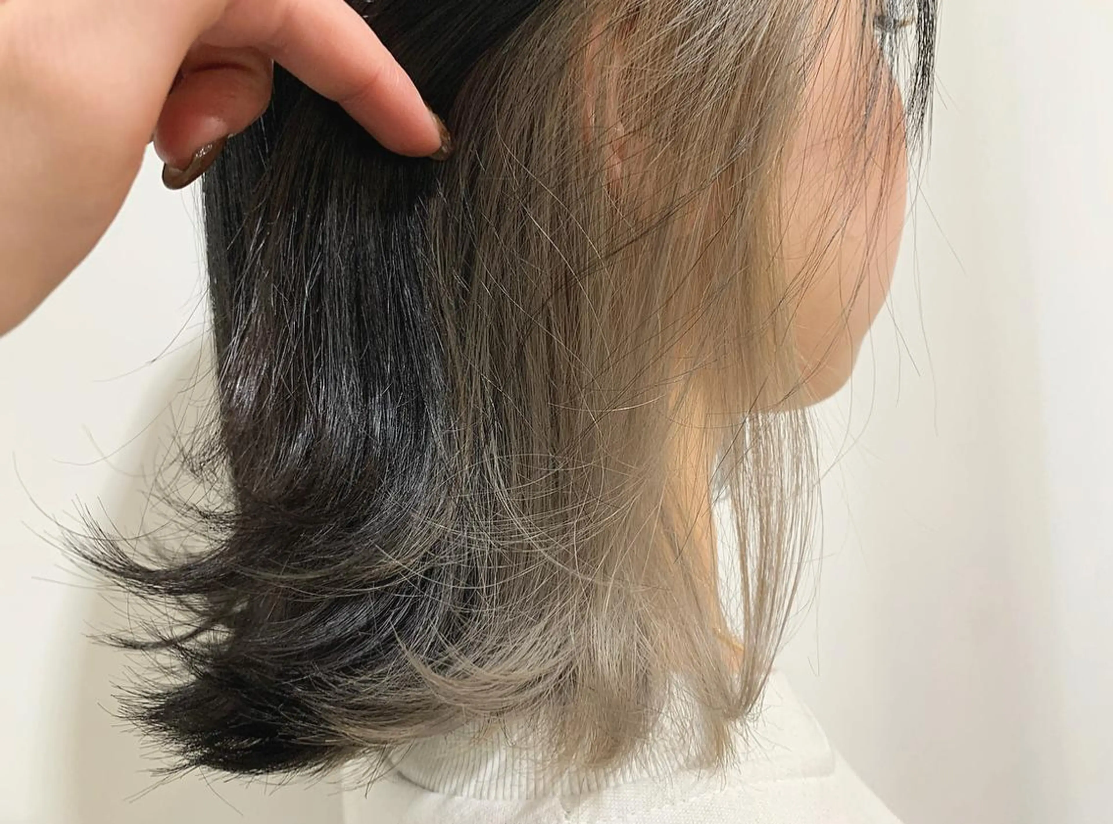 ミディアム カラー ベージュカラー ホワイトベージュ ヘアカラー あべ ゆうかのヘアスタイル