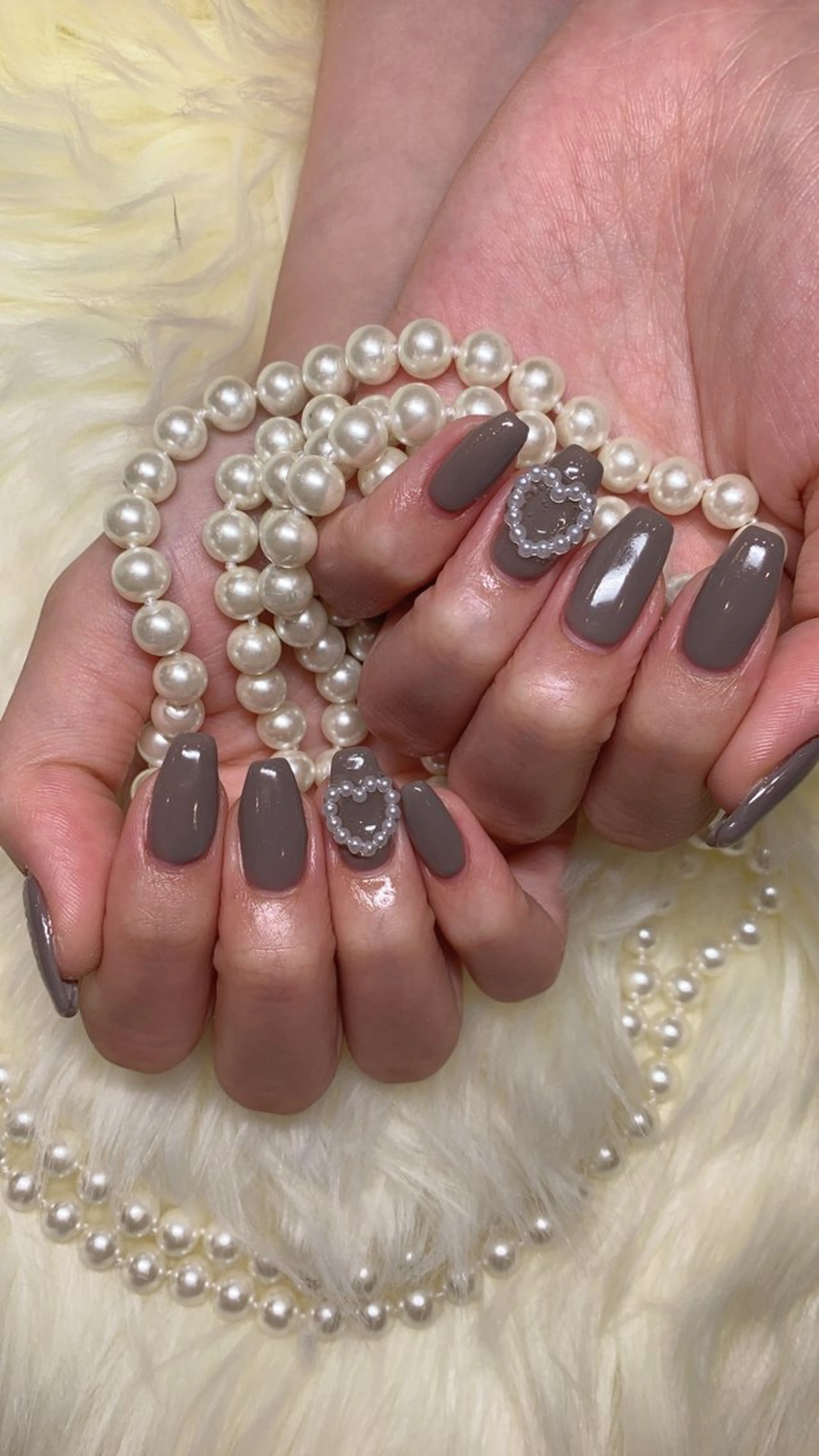 ネイル ワンカラーネイル ストーンネイル ハンドネイル フットネイル T. kayoのネイルデザイン