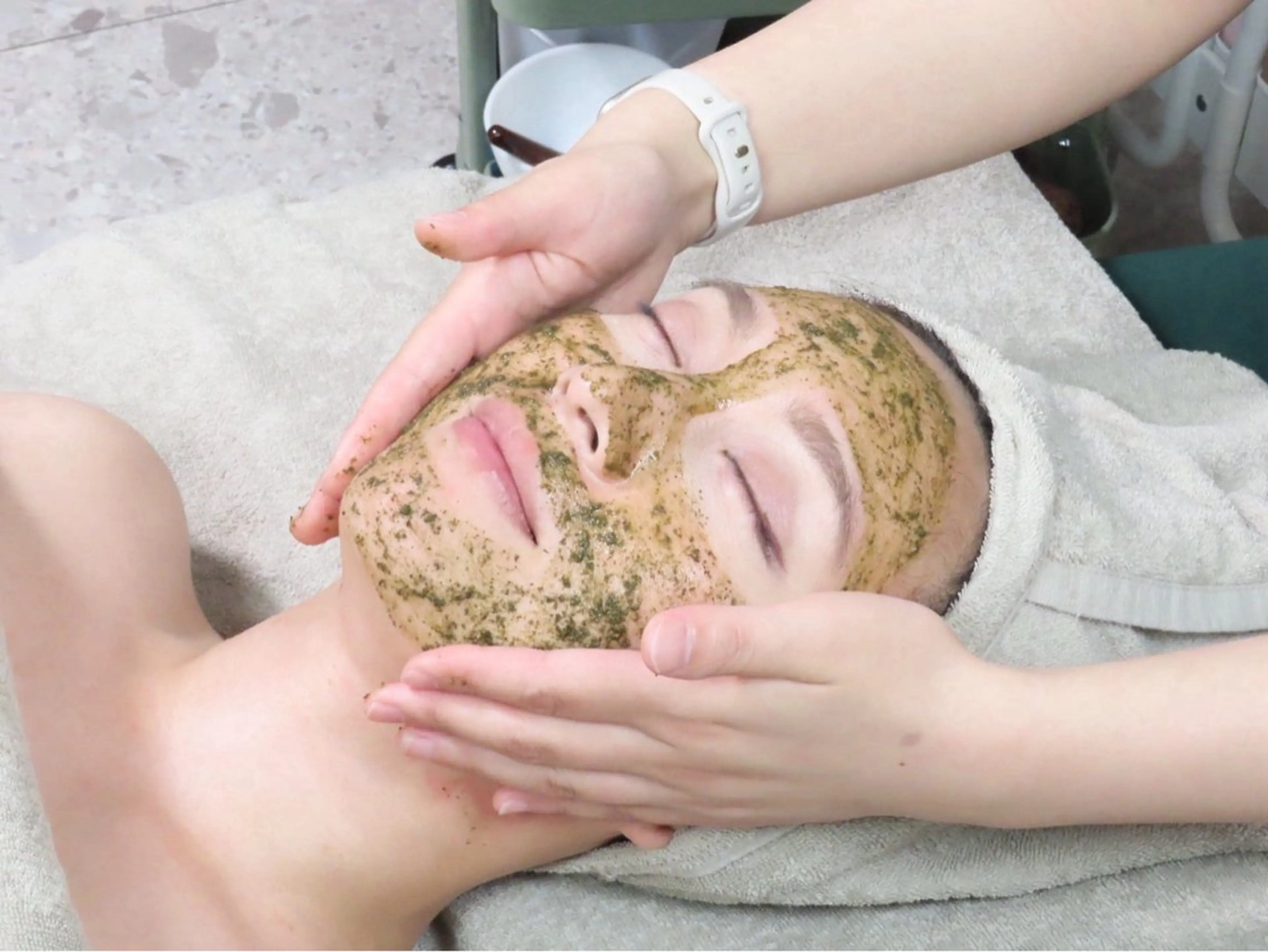 【人気No.1】基本のREVI陶肌トリートメント2g（剥けないハーブピーリング）お任せオプション付の写真