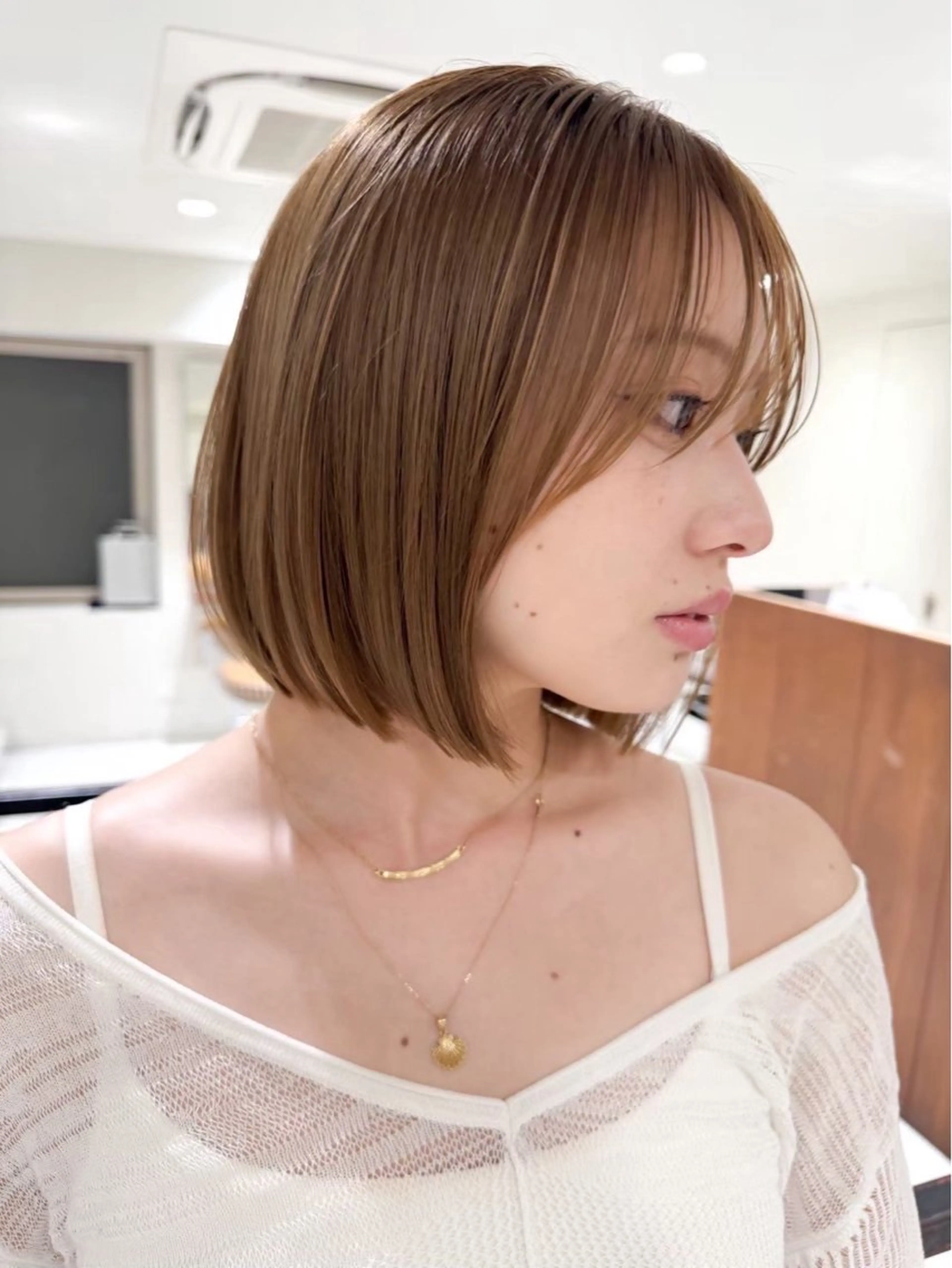 ショート カラー ボブ 小顔カット 艶髪ハイトーン 💎凜💎のヘアスタイル