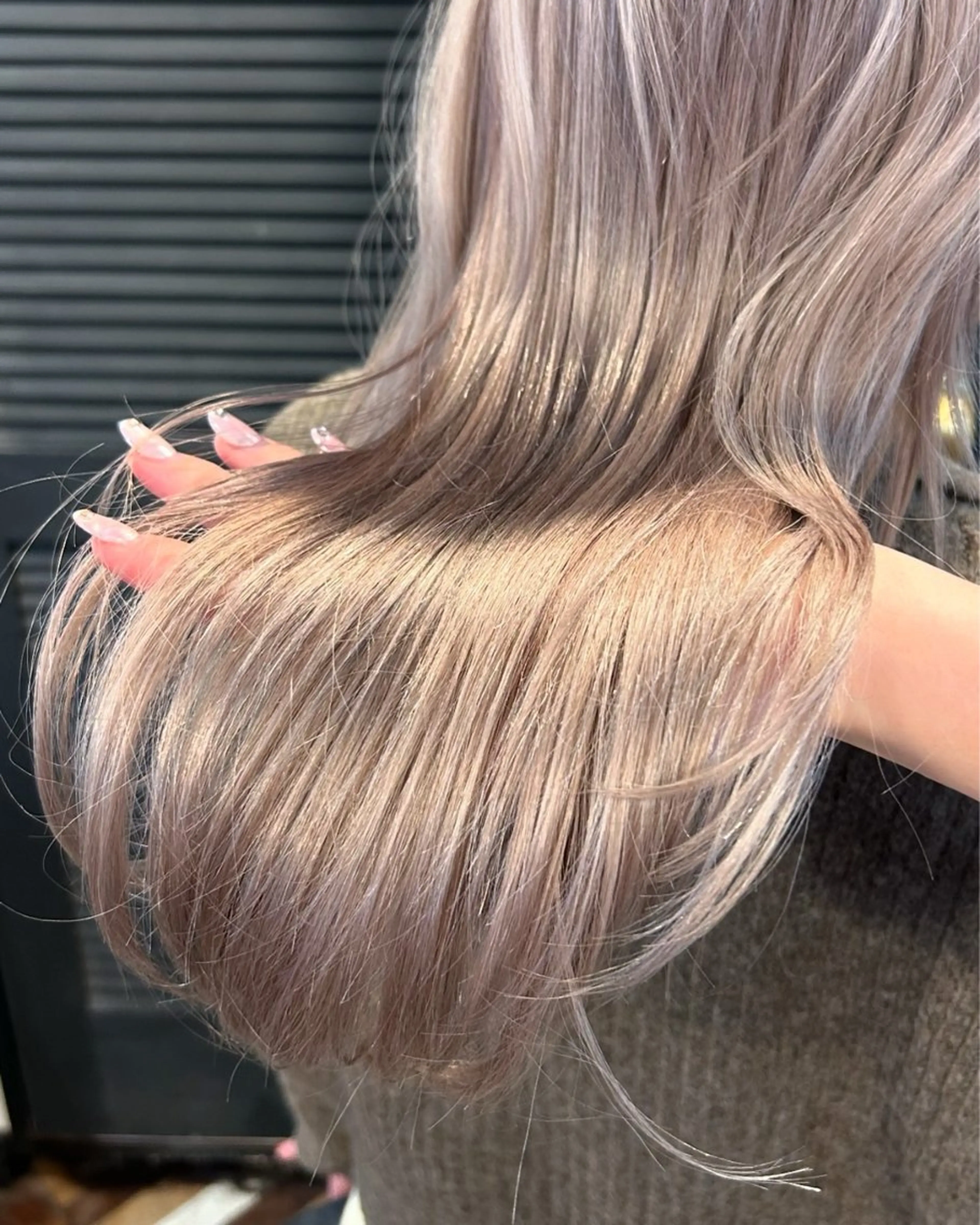 ロング カラー パーマ メンズ カット ヘアカラー レイヤー/透明感/ ブリーチなし/わかなのヘアスタイル