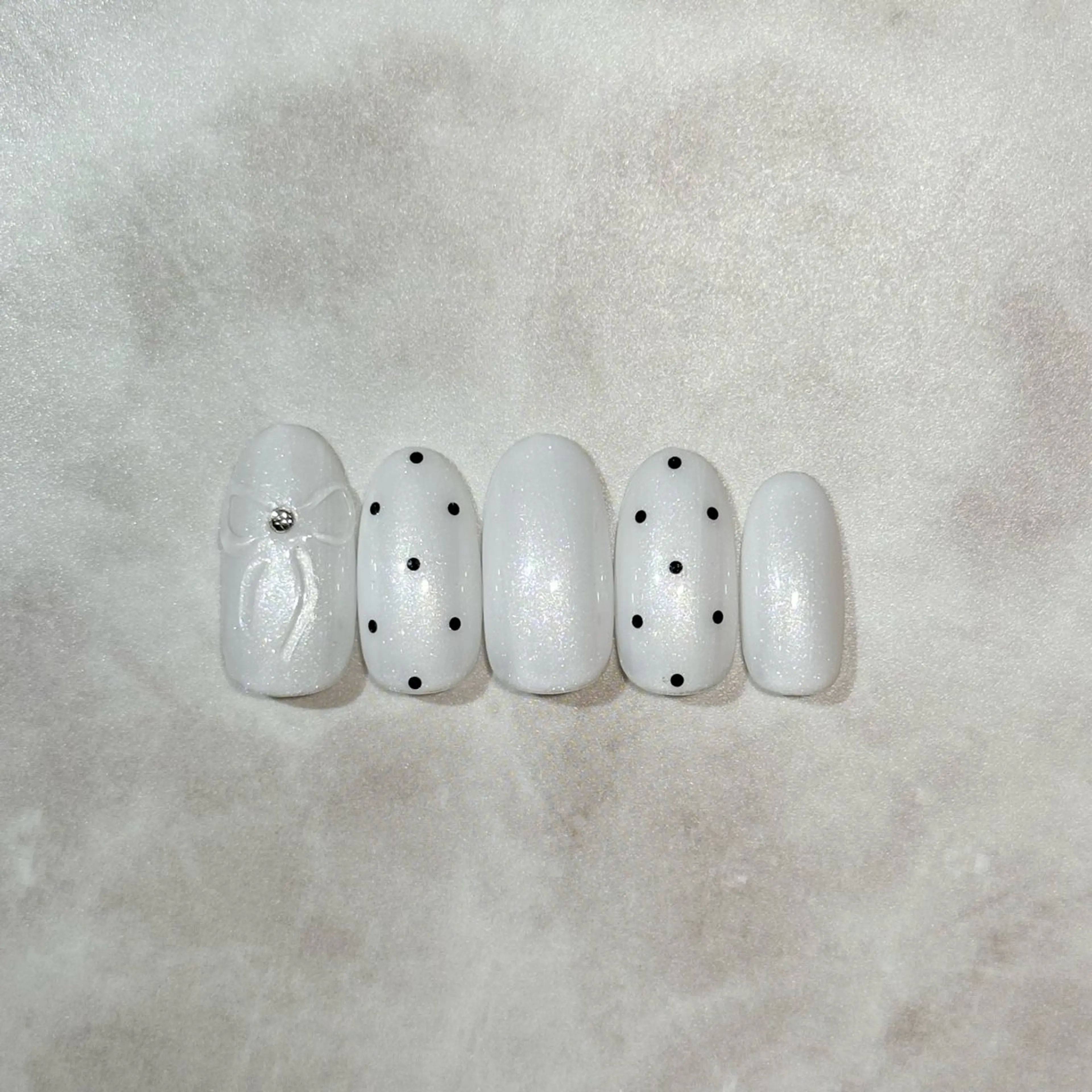 ネイル ハンドネイル 🩶 hanaのネイルデザイン