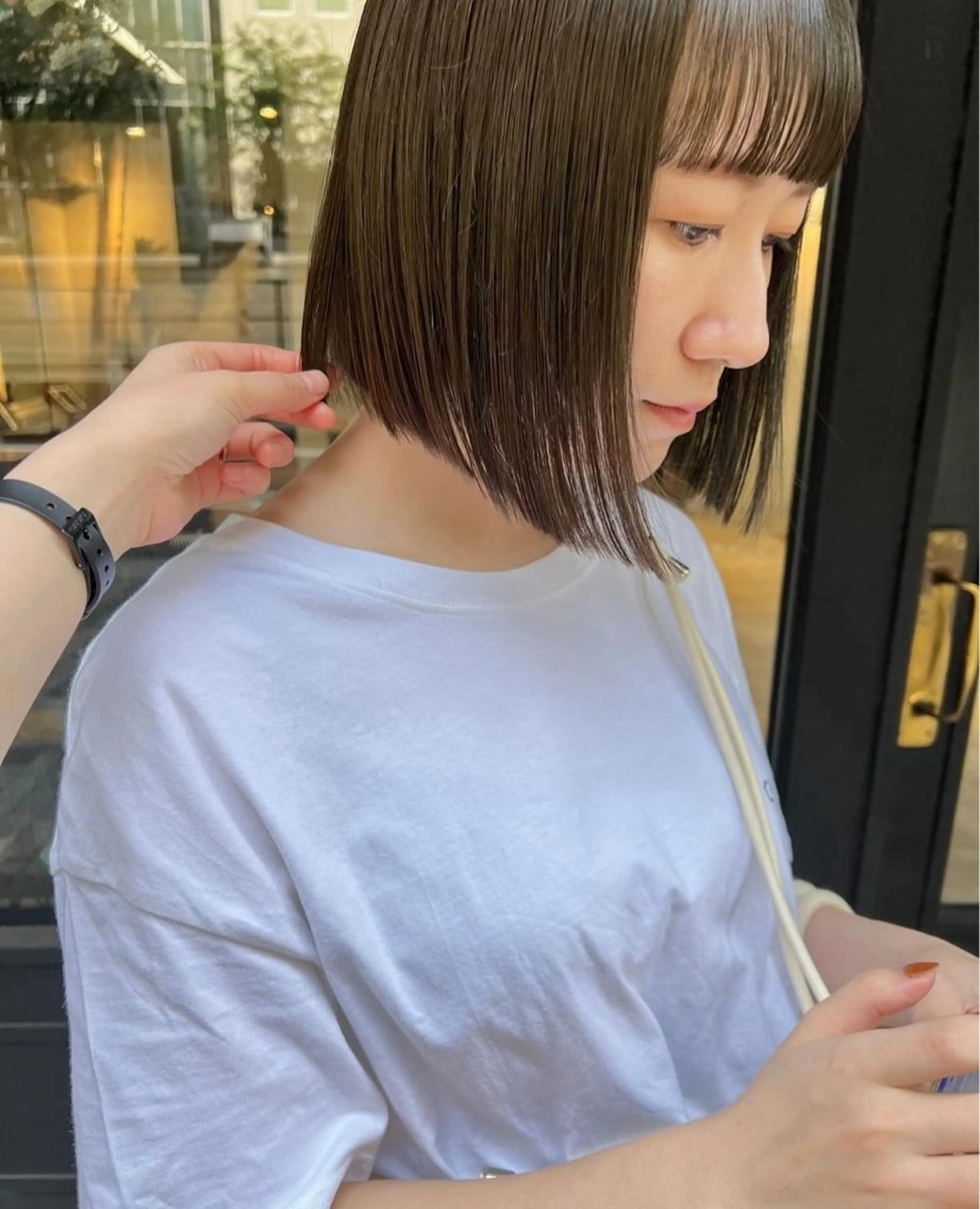 ショート ボブ ブリーチなしダブルカ ラー🩶manamiのヘアスタイル