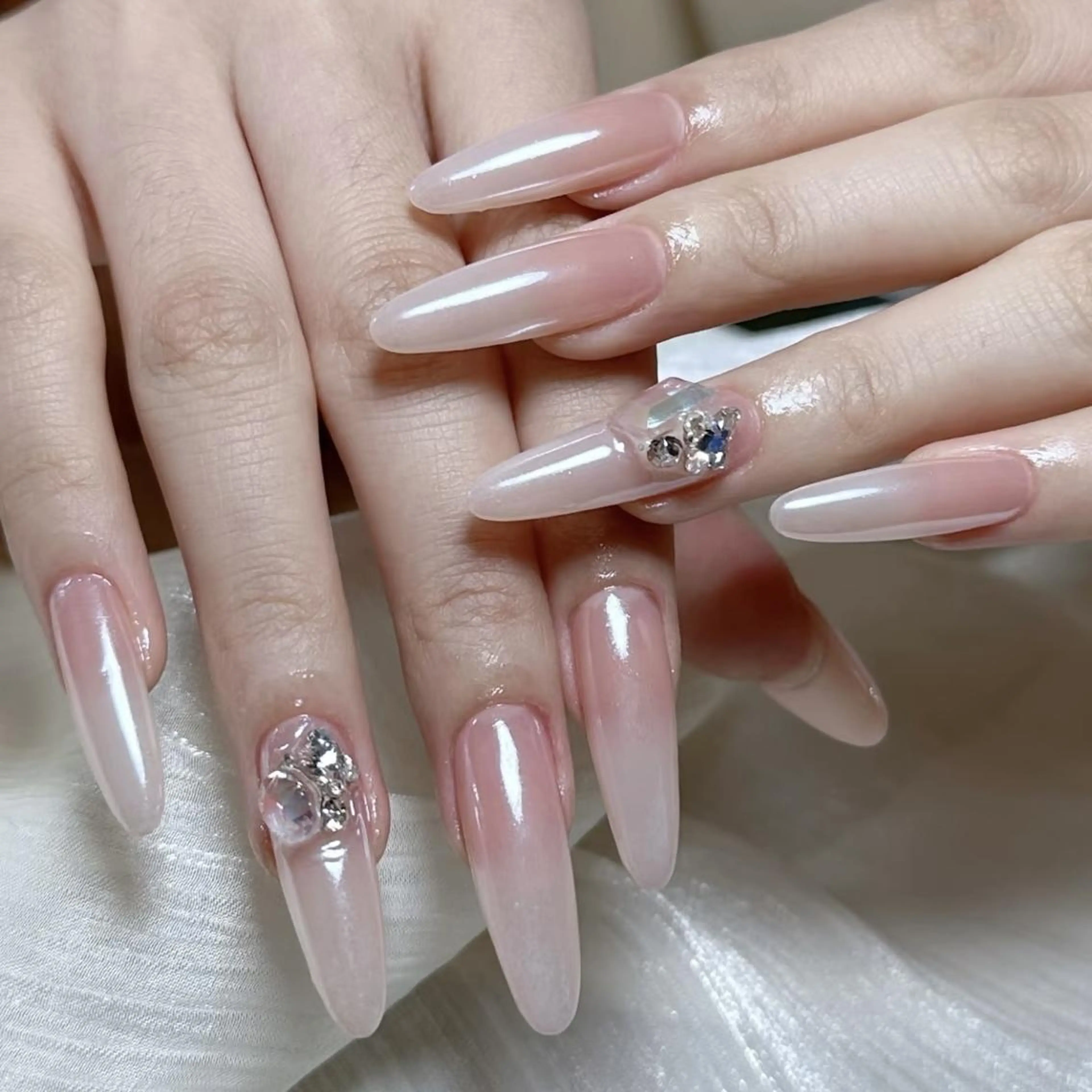 ネイル ハンドネイル DEMAIN- 🌹のネイルデザイン