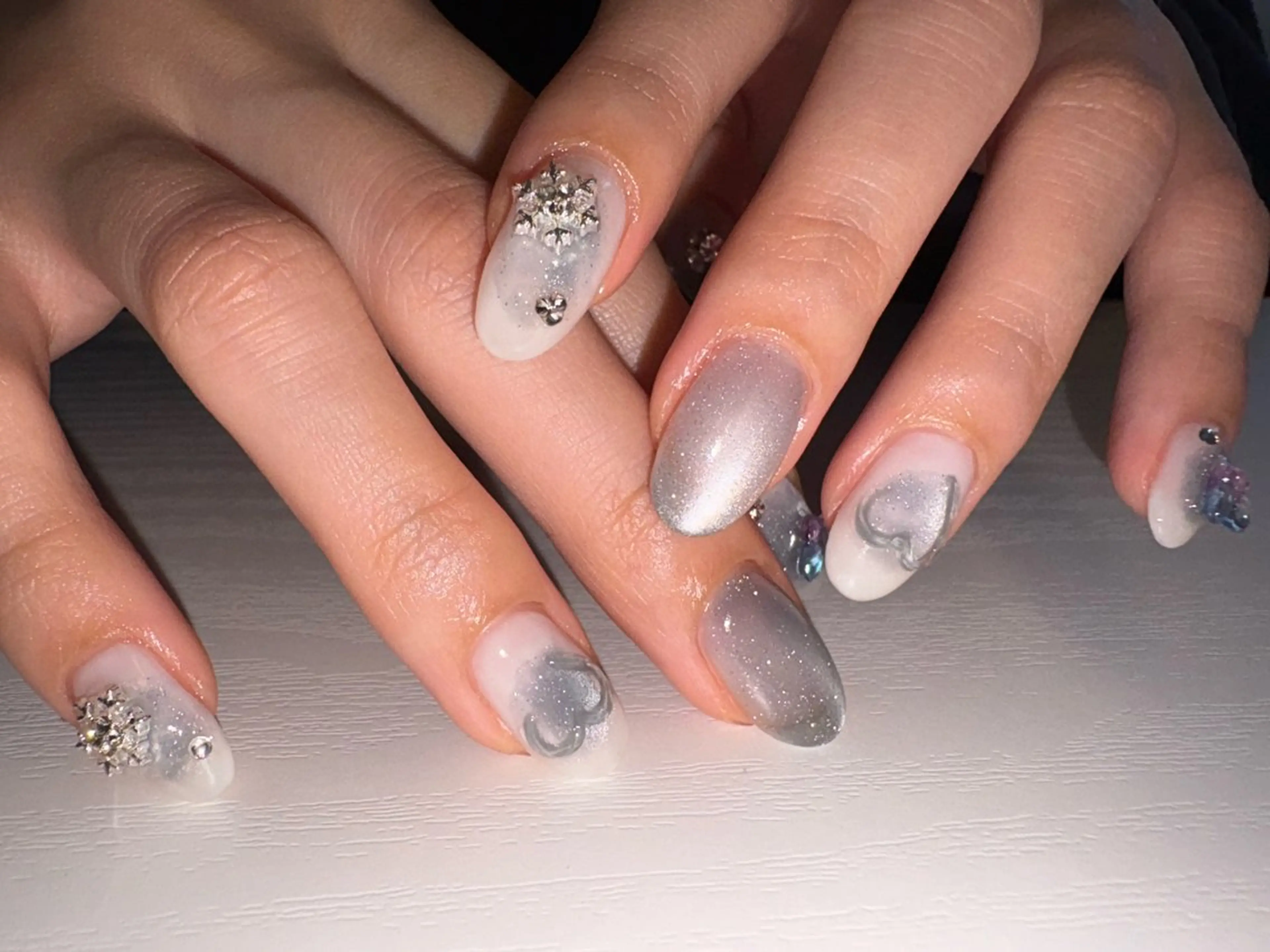 ネイル 鈴木 沙羅のネイルデザイン