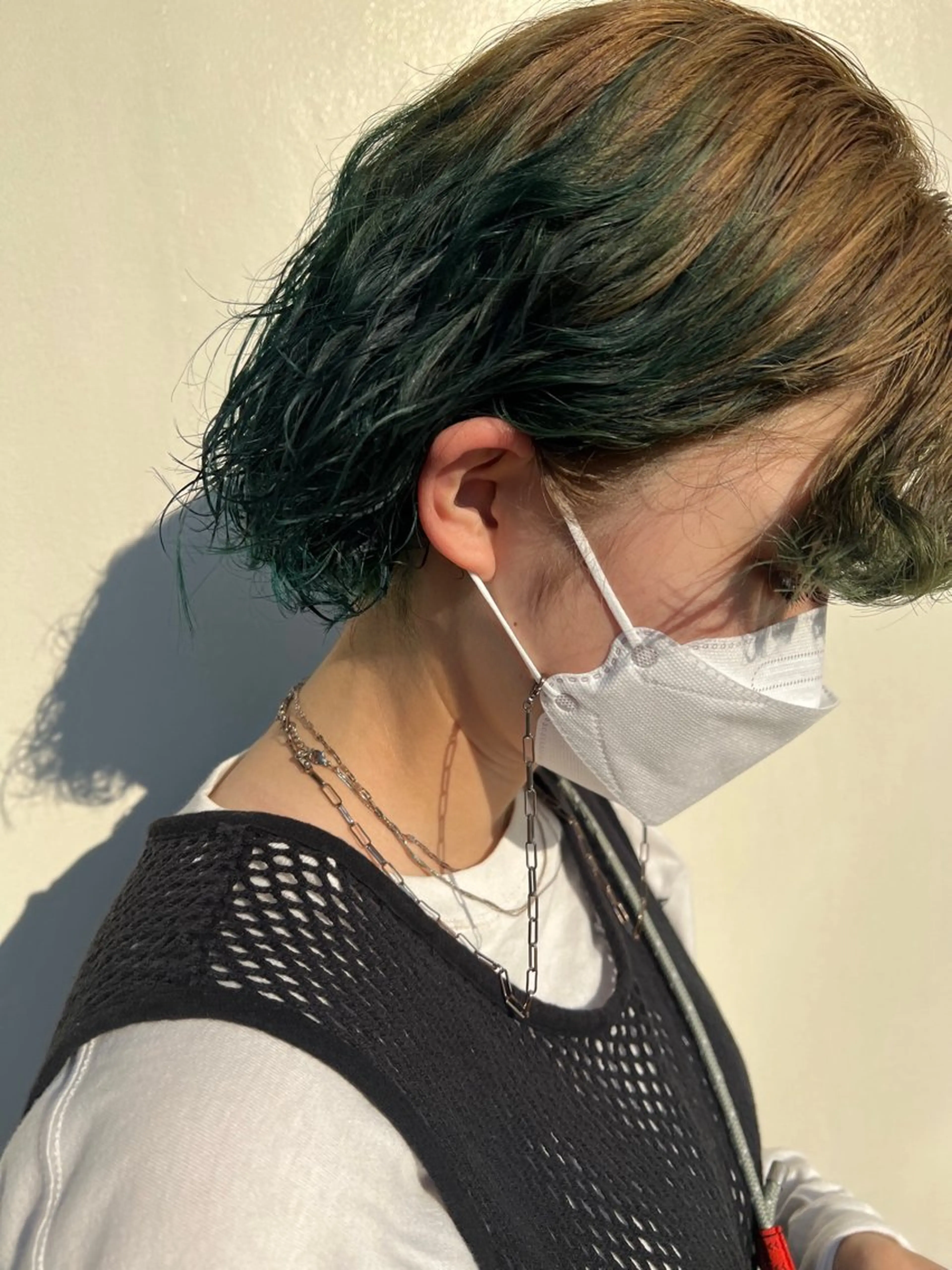 ショート カラー AIconic nagoya所属・縮毛矯正/ レイヤー/ミディアムのヘアスタイル