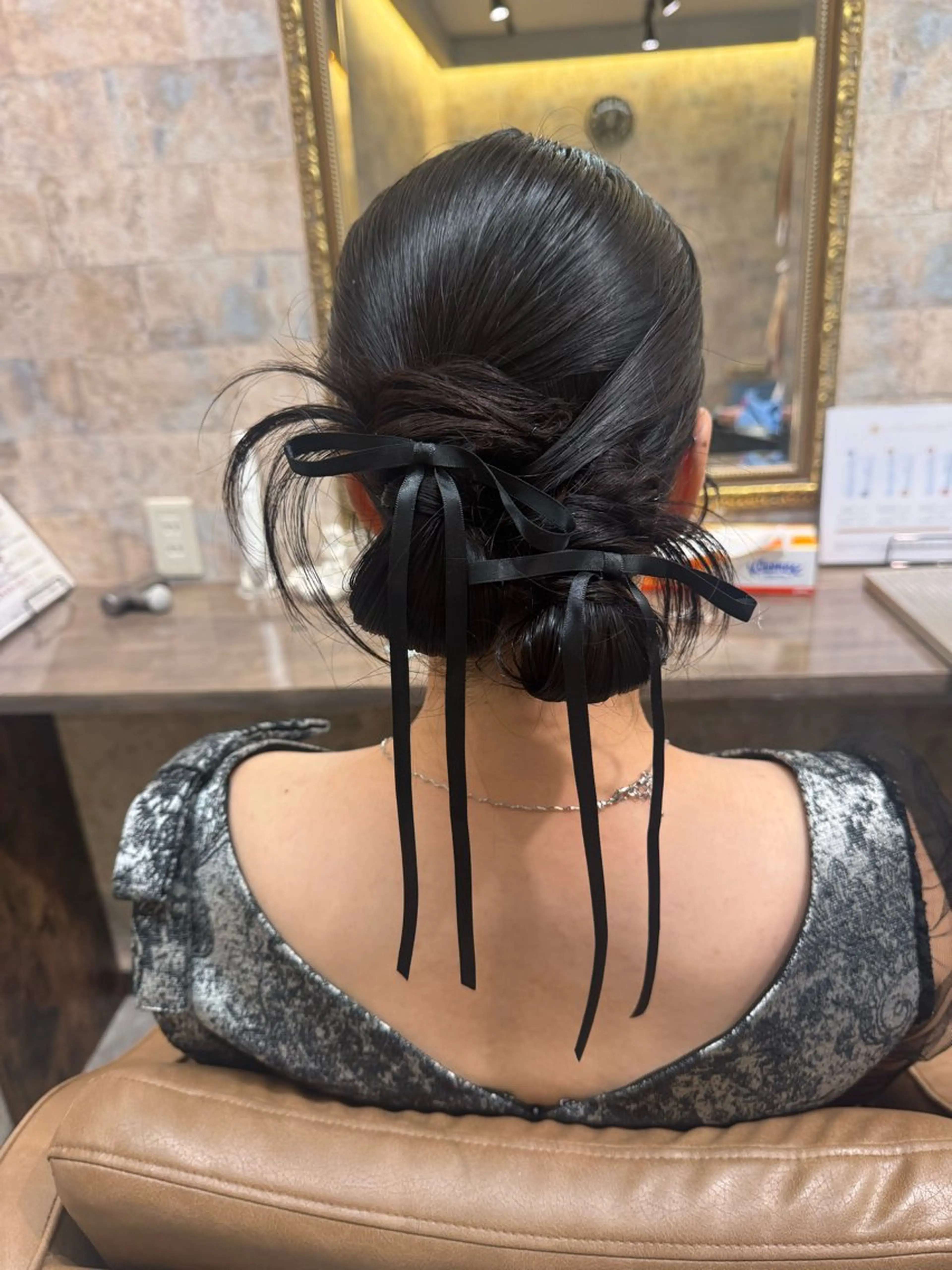 ロング ヘアセット 土屋朱理/ ハイトーンカラーのヘアスタイル