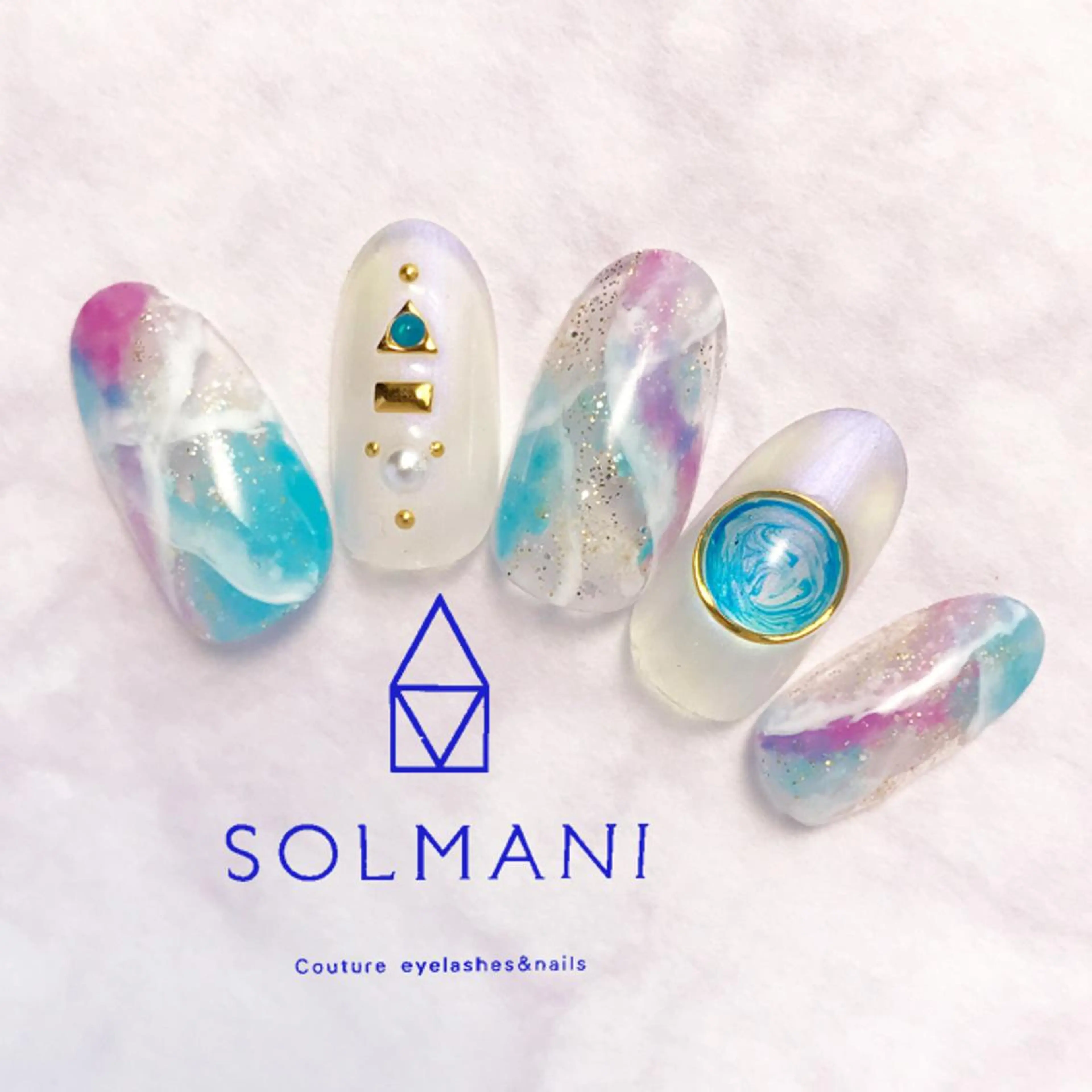 ネイル ニュアンスネイル SOLMANI 予約担当のネイルデザイン