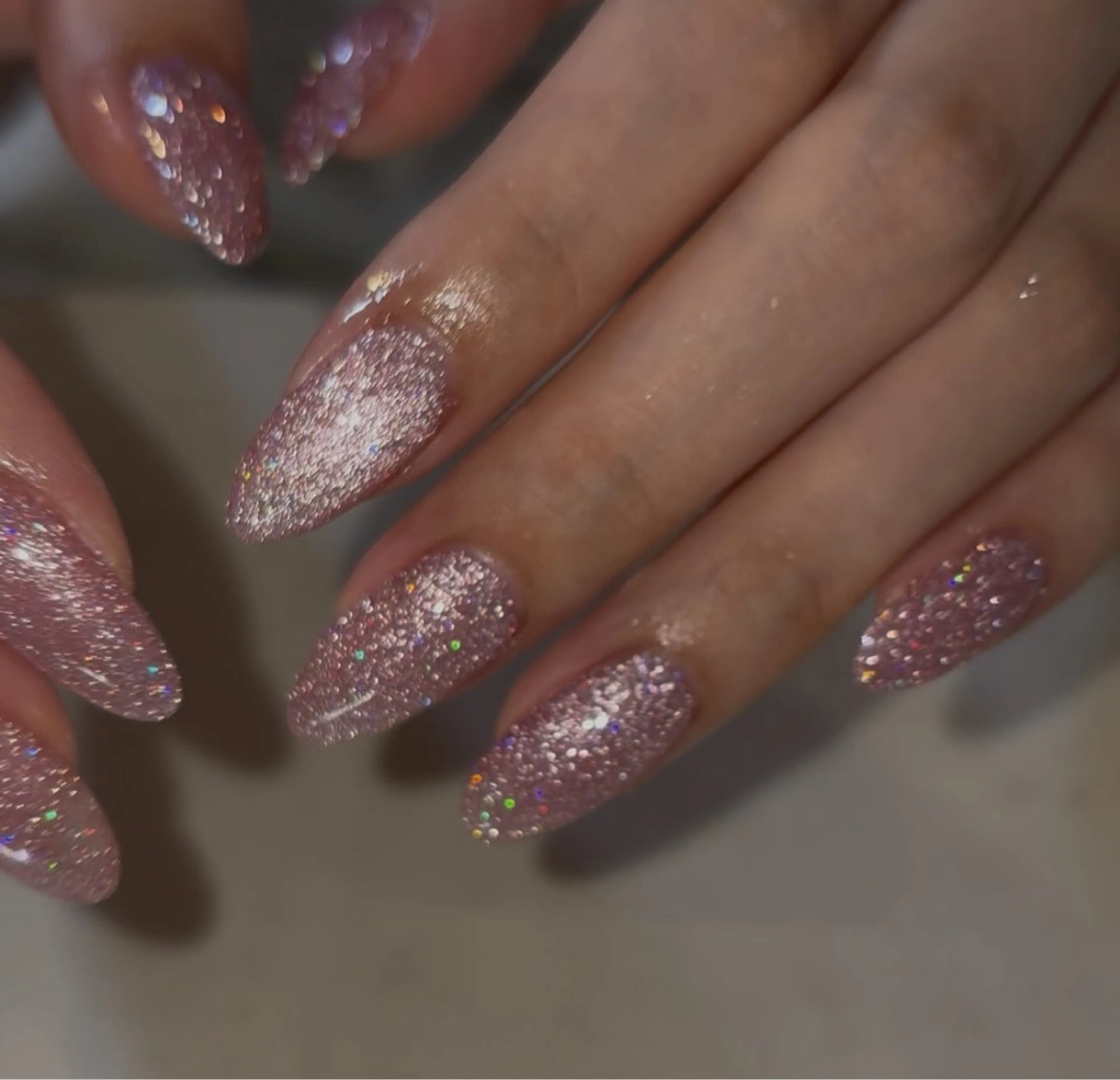 ネイル ハンドネイル 三輪 彩美春のネイルデザイン