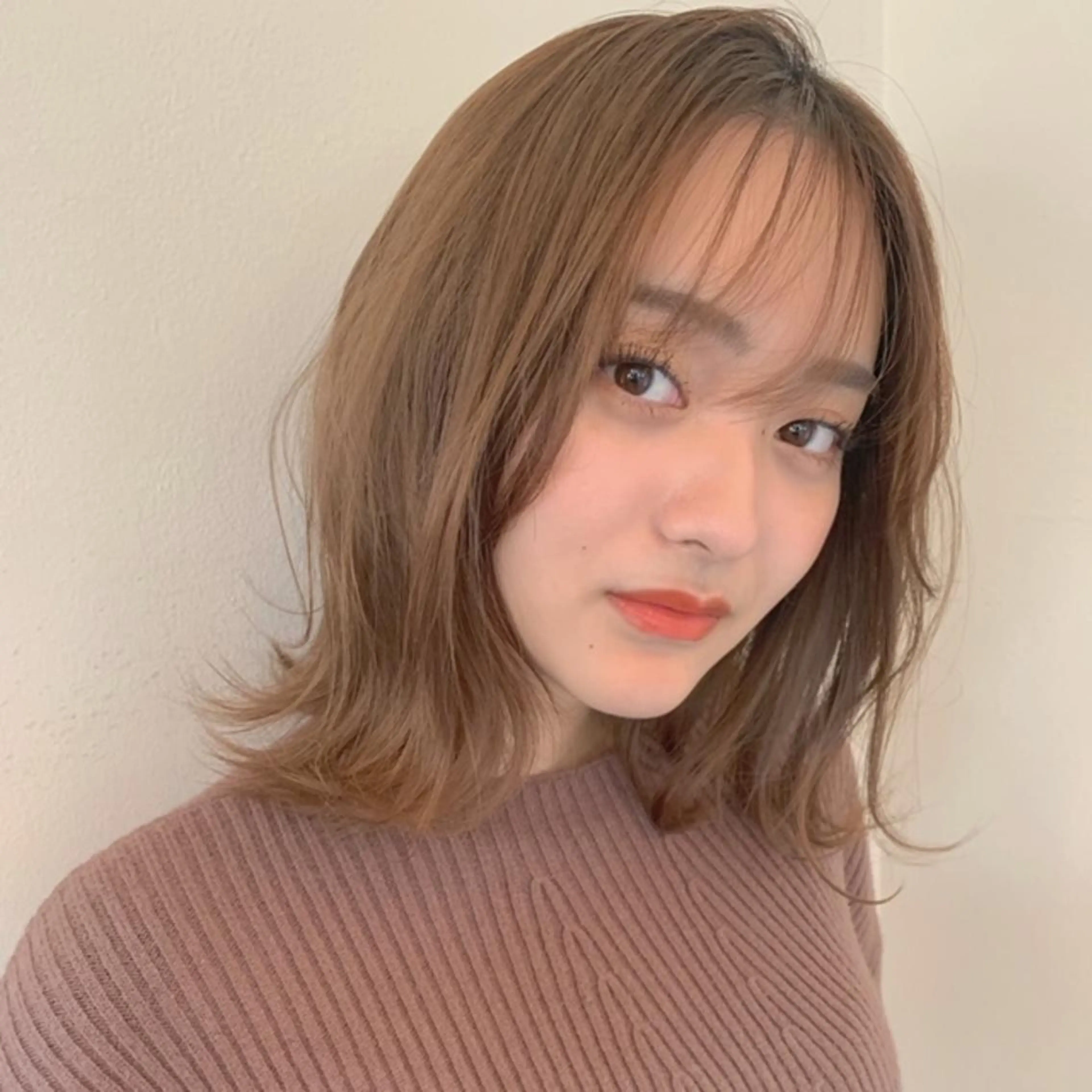 ミディアム カラー ベージュカラー ボブ シースルーバング 外ハネヘア park theSTANDARD所属・HARUKA ♡モデル募集中♡のヘアスタイル