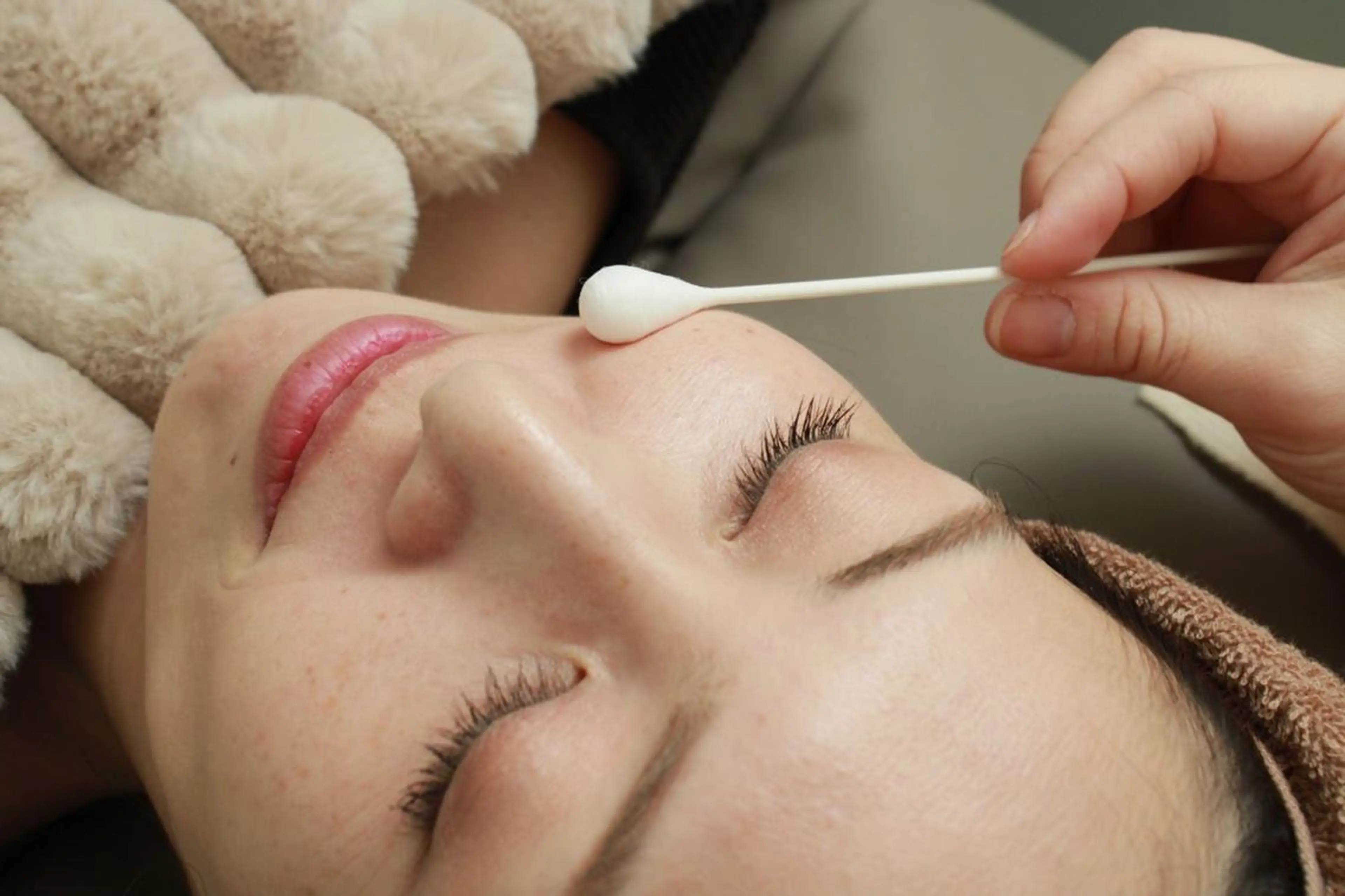 【透明感のある肌に✨】ソフトピーリング/リフトアップマッサージ(顔)付☆の写真