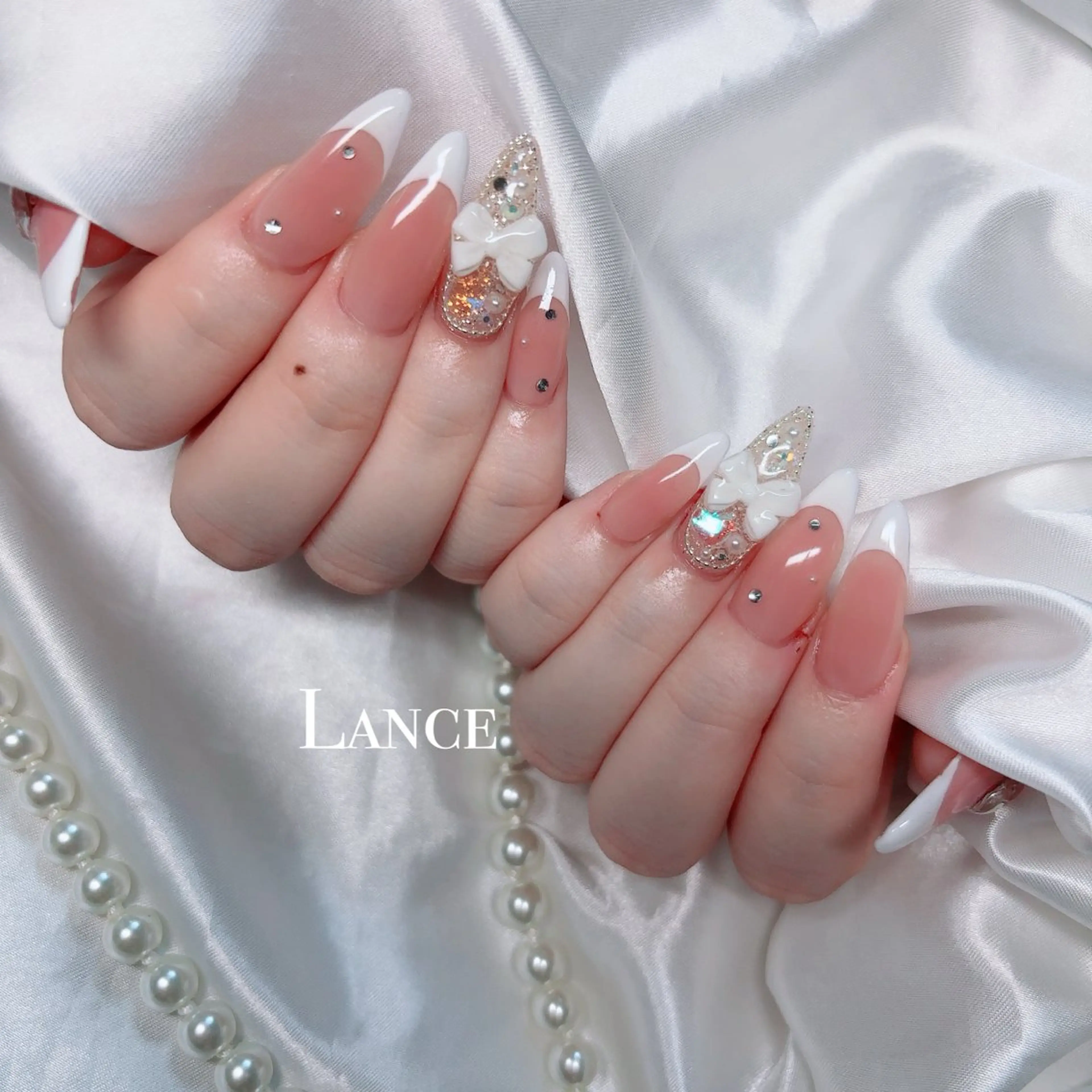 ネイル オーロラネイル フットネイル 氷ネイル・うるうるネイル キラキラネイル 韓国ネイル Lance nailのネイルデザイン