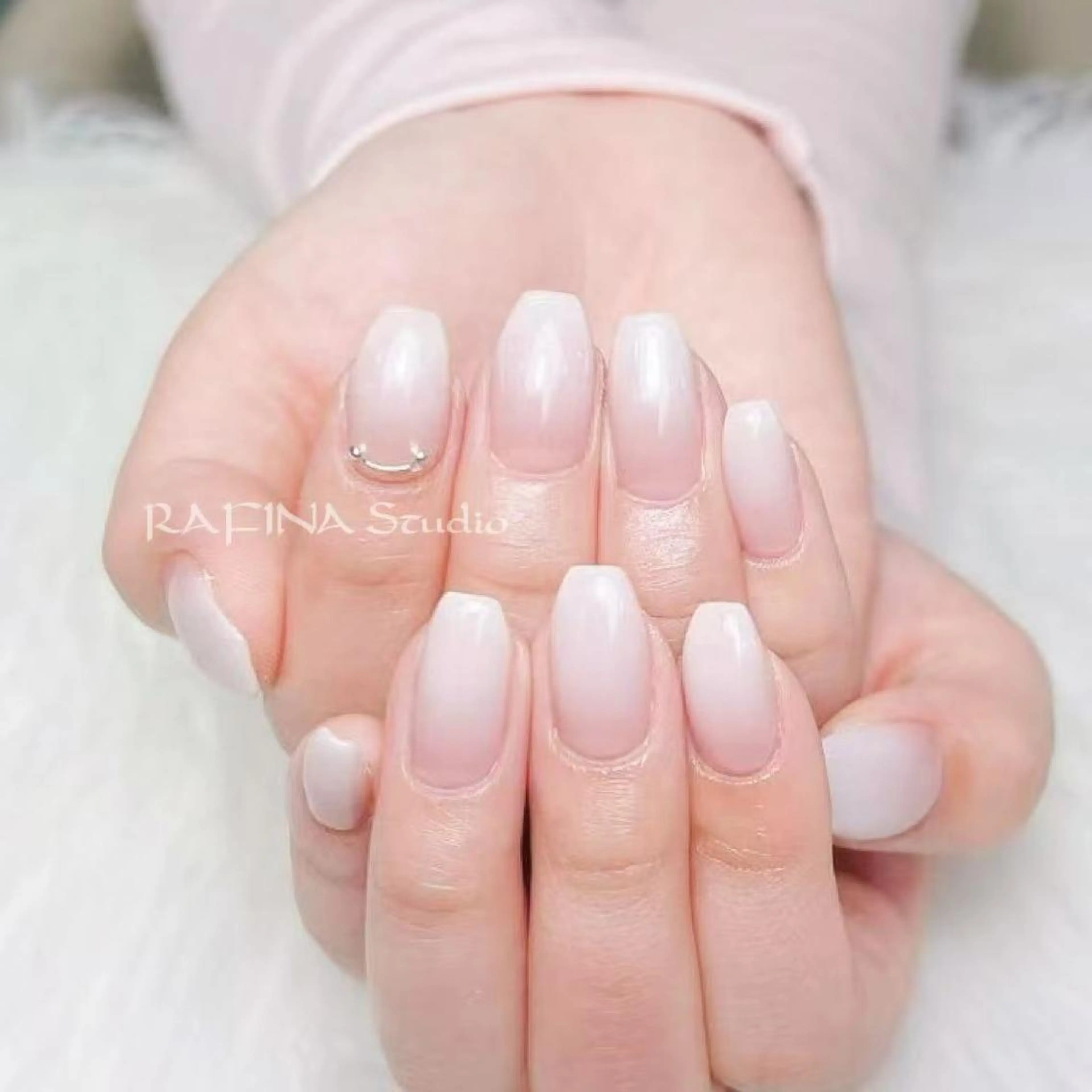 ネイル 桃香 Minaのネイルデザイン