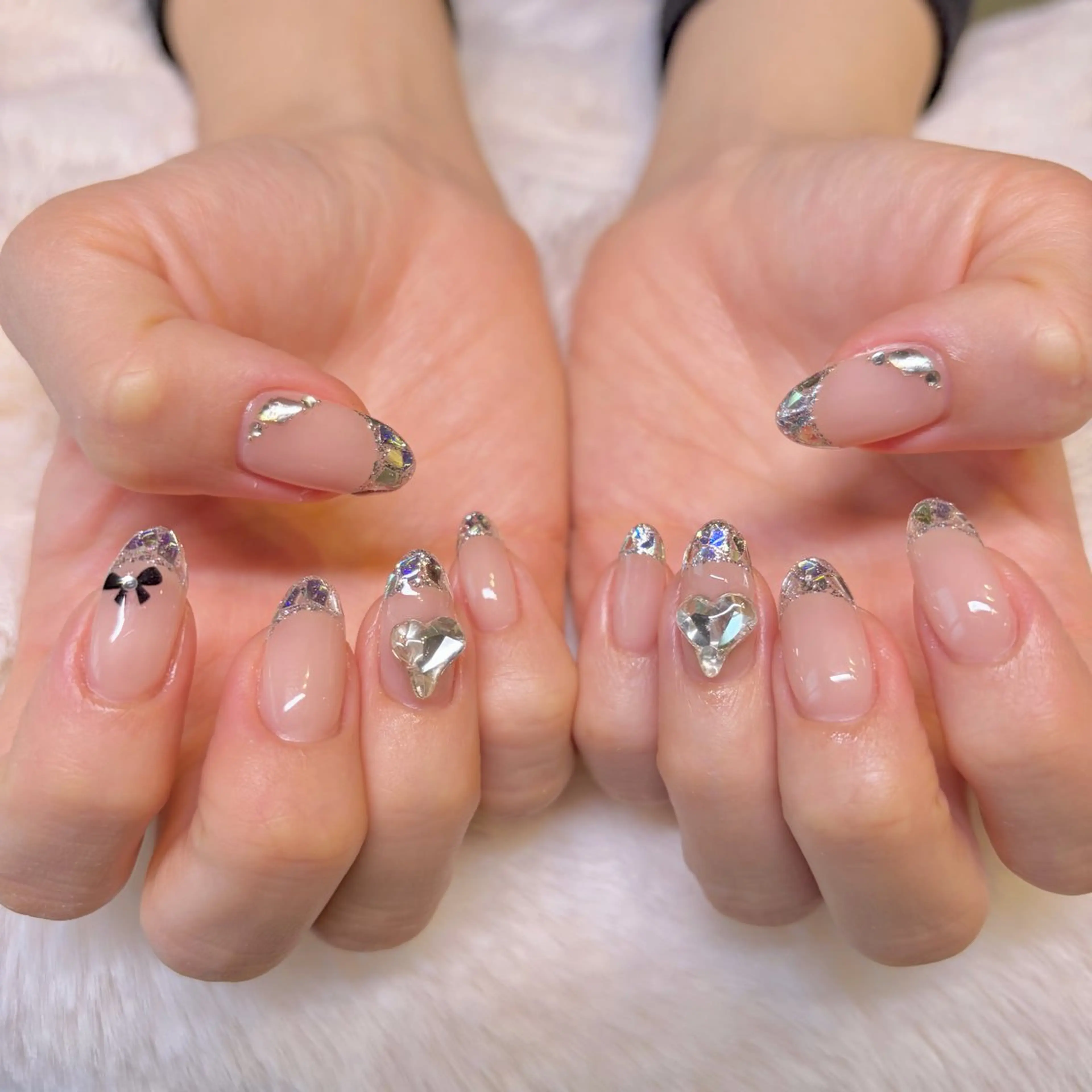 ネイル フレンチネイル ガラスフレンチ ハンドネイル nail salon e'mu💐のネイルデザイン