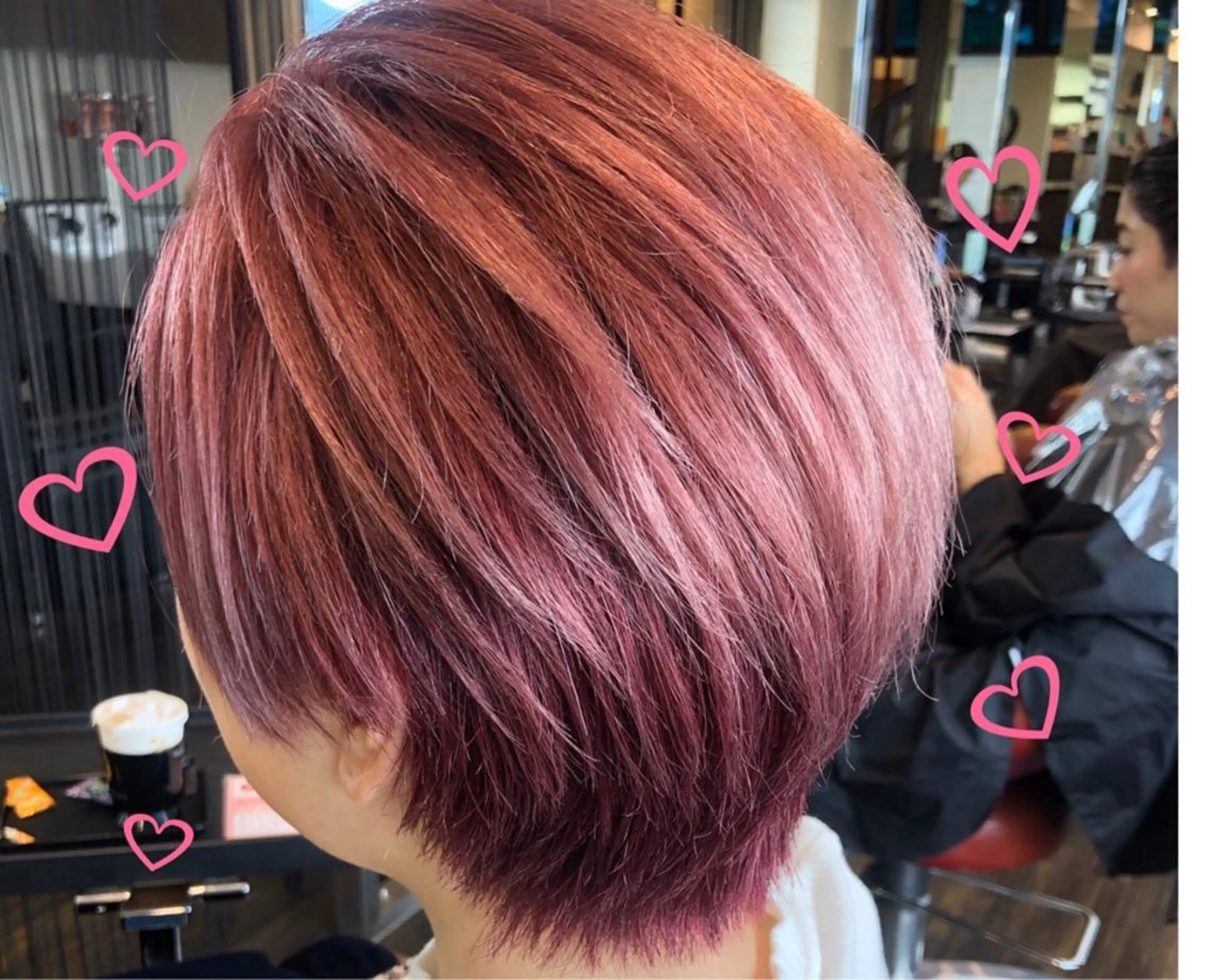 ショート カラー ピンクカラー 西本 夏美のヘアスタイル