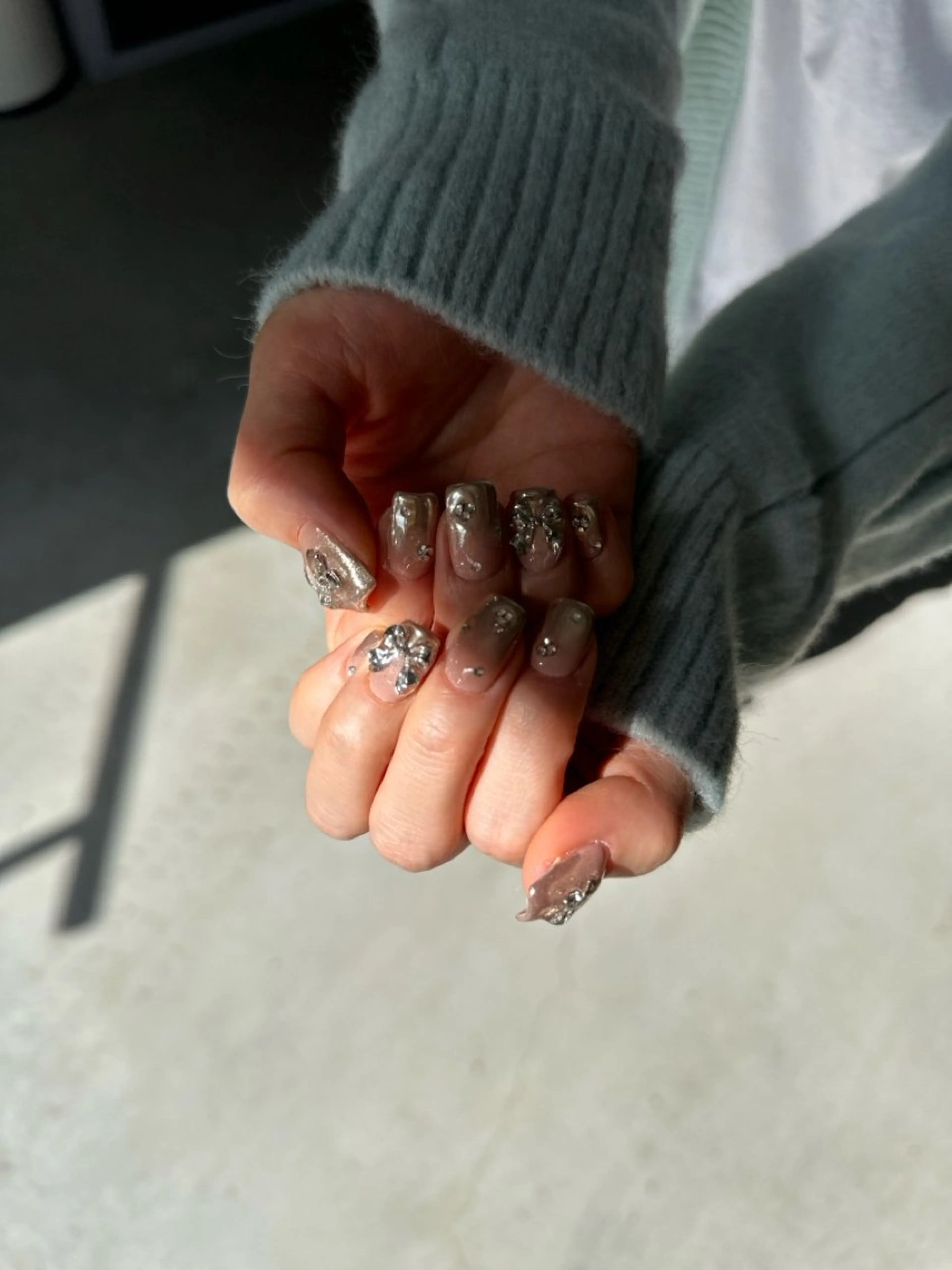 ネイル ストーンネイル ハンドネイル nail salon  ∞ mikanal ∞所属・nailsalon ∞ ﾐｶﾅﾙ ∞のネイルデザイン