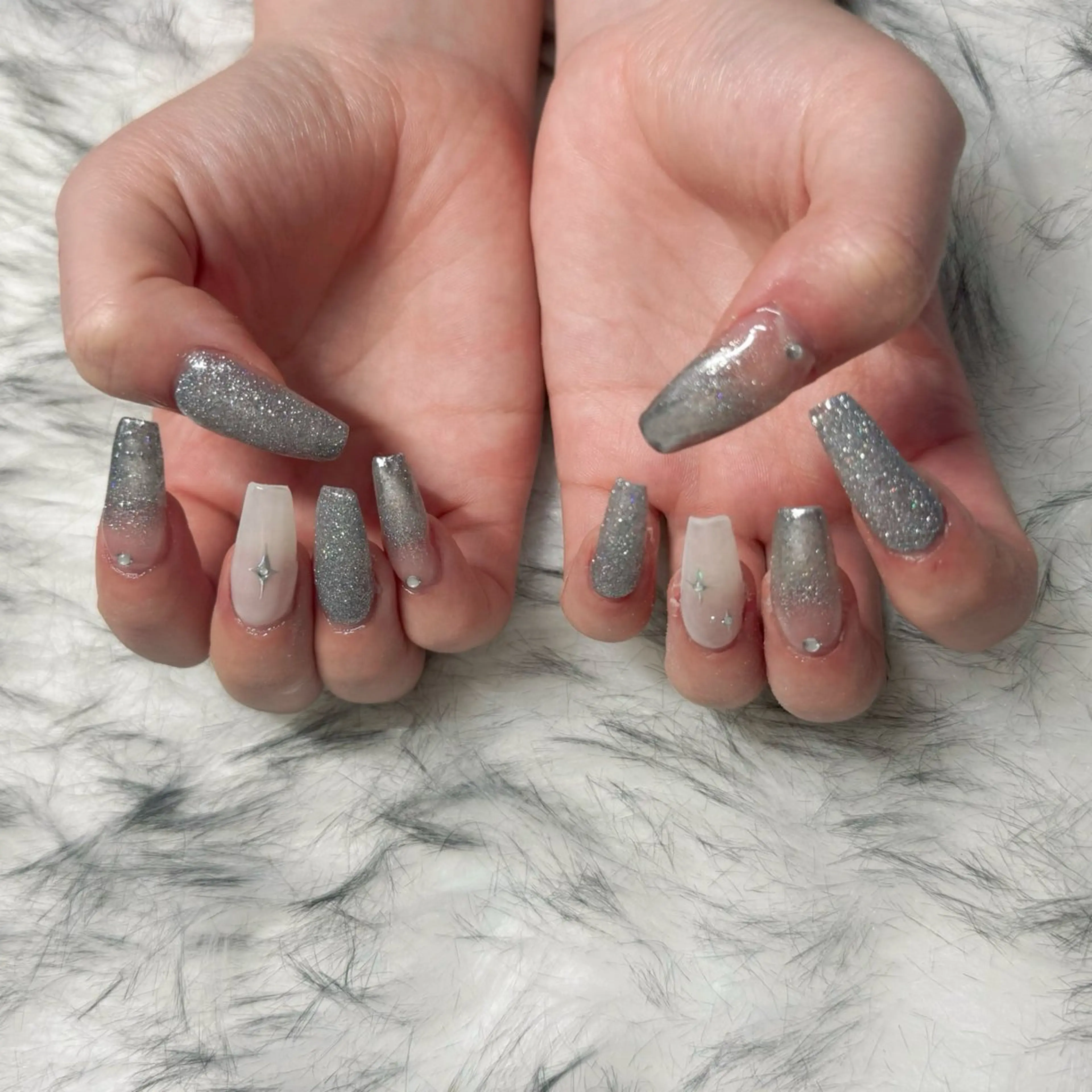 ロング ハンドネイル mao .のネイルデザイン