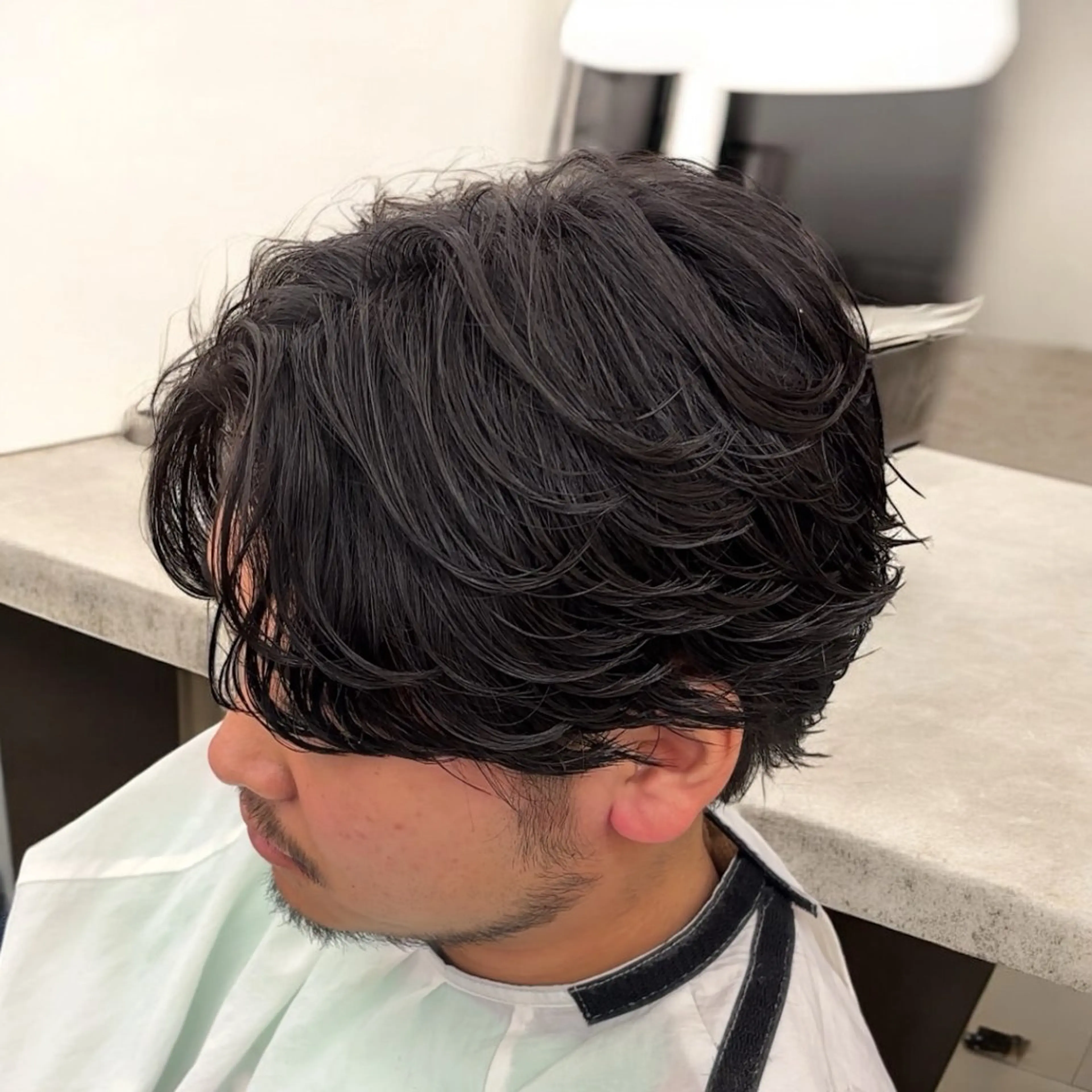 パーマ メンズ フェザーパーマ マッシュ メンズパーマ カット パーマ 縮毛矯正/メンズ パーマ/岩名新大のヘアスタイル