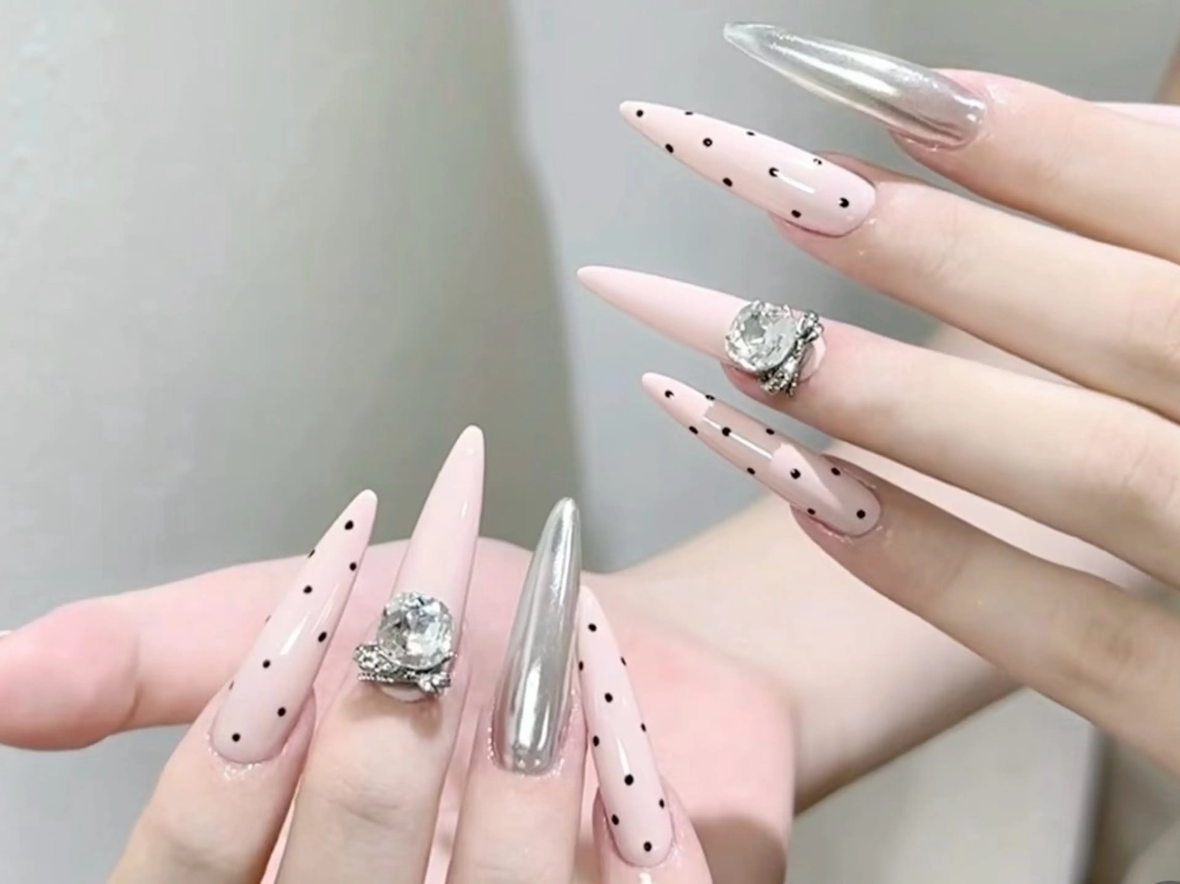 ネイル ハンドネイル ハンドケア minami ネイルのネイルデザイン