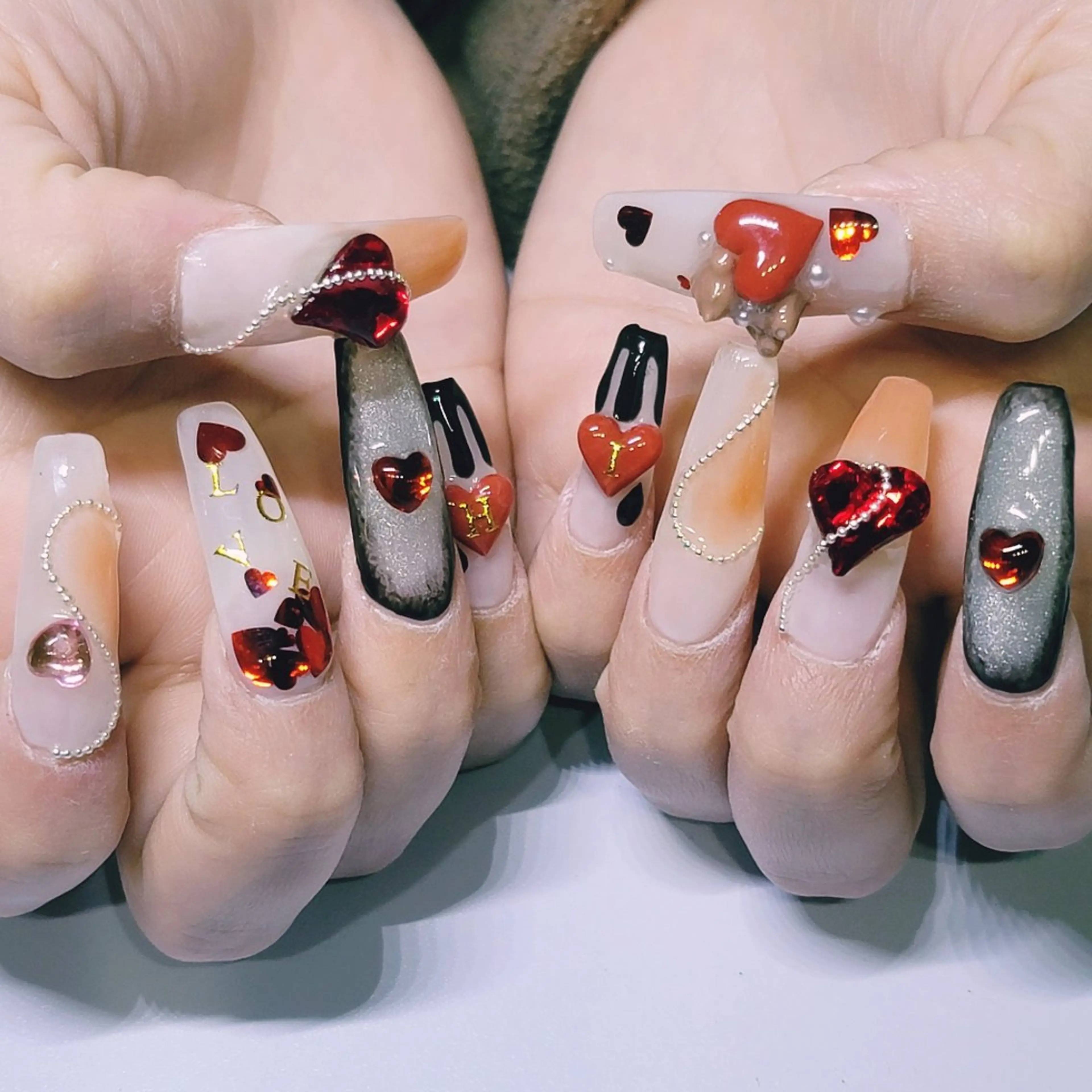 ネイル アートネイル ハート ワンカラーネイル バレンタイン ホワイト ハンドネイル よしだ ひろきのネイルデザイン
