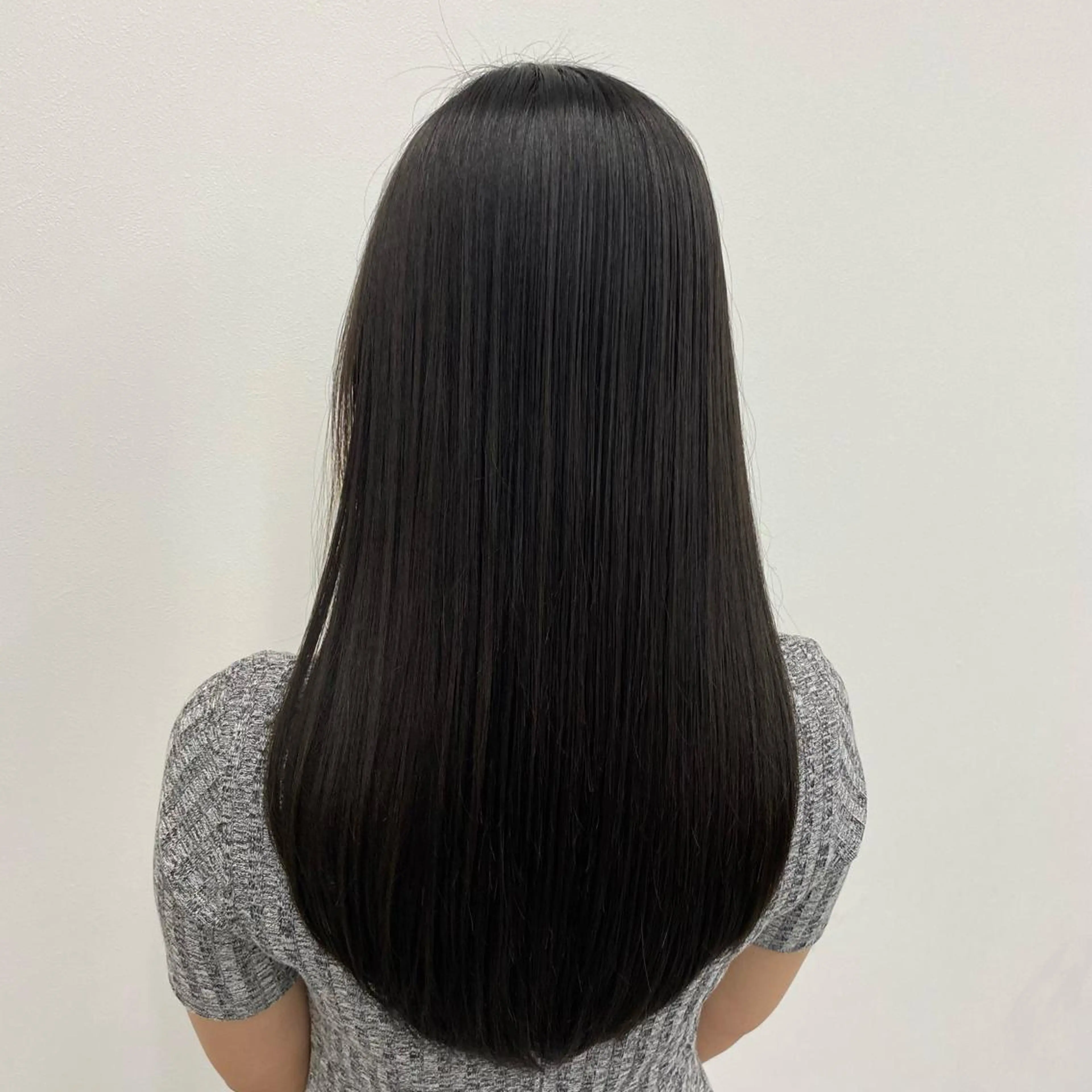 ロング カラー ✨透明感、艶髪ヘア✨ 韓国ヘア特化💖のヘアスタイル