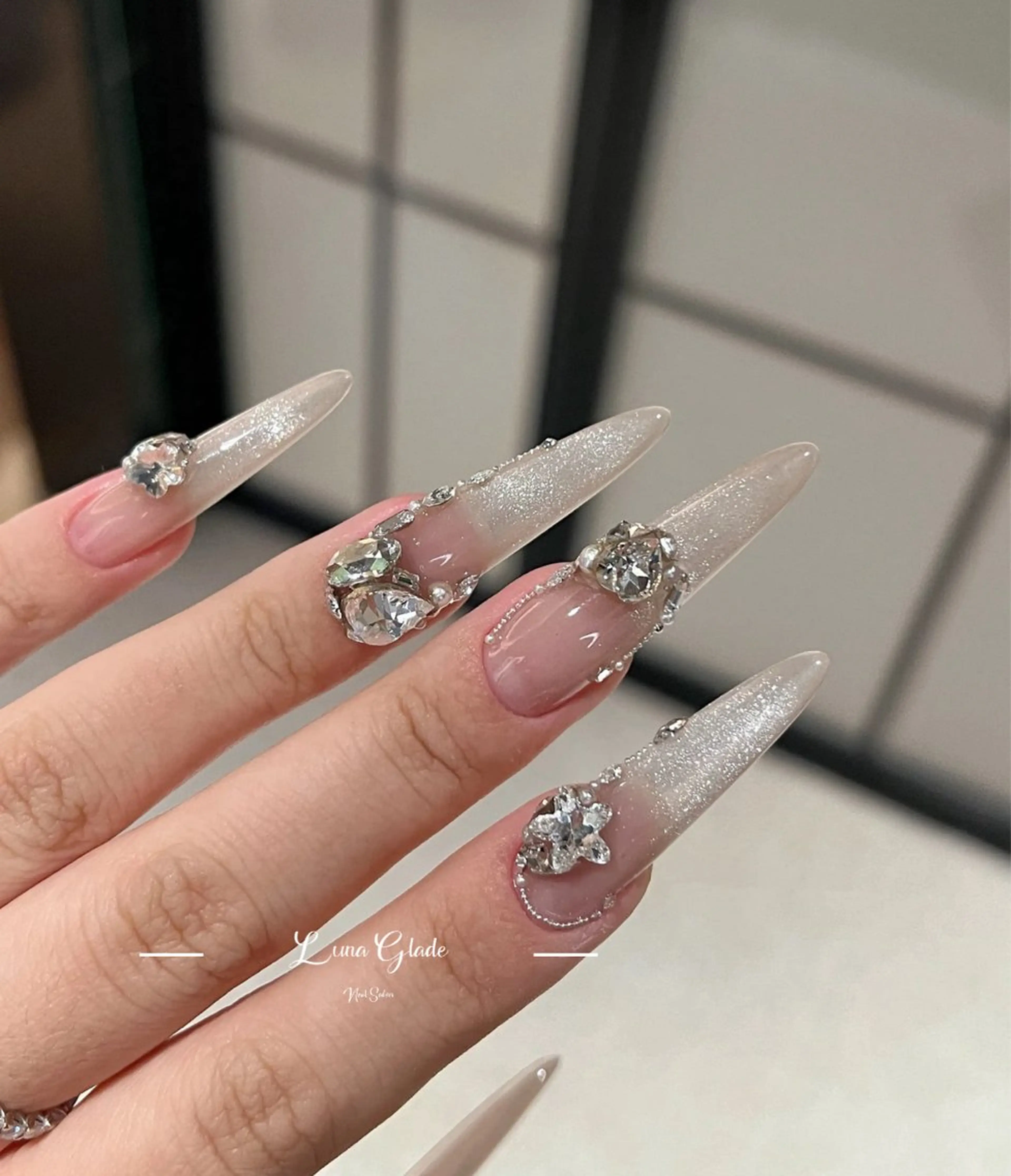 ネイル ハンドネイル Luna Glade Nail Salon所属・Luna Gladeのネイルデザイン