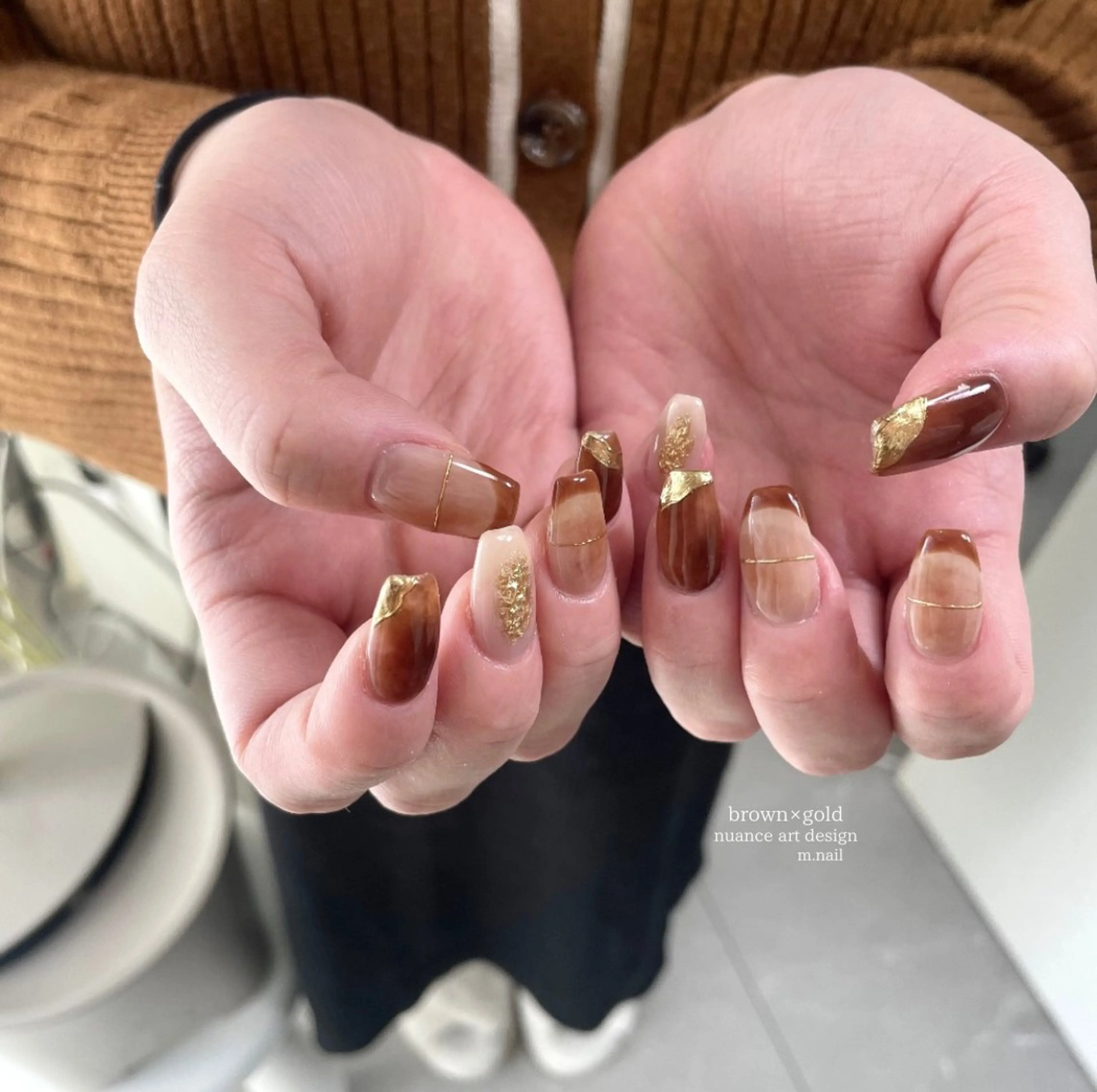 ネイル アートネイル ブラウン フレンチネイル ニュアンスネイル ハンドネイル m.nail salonのネイルデザイン