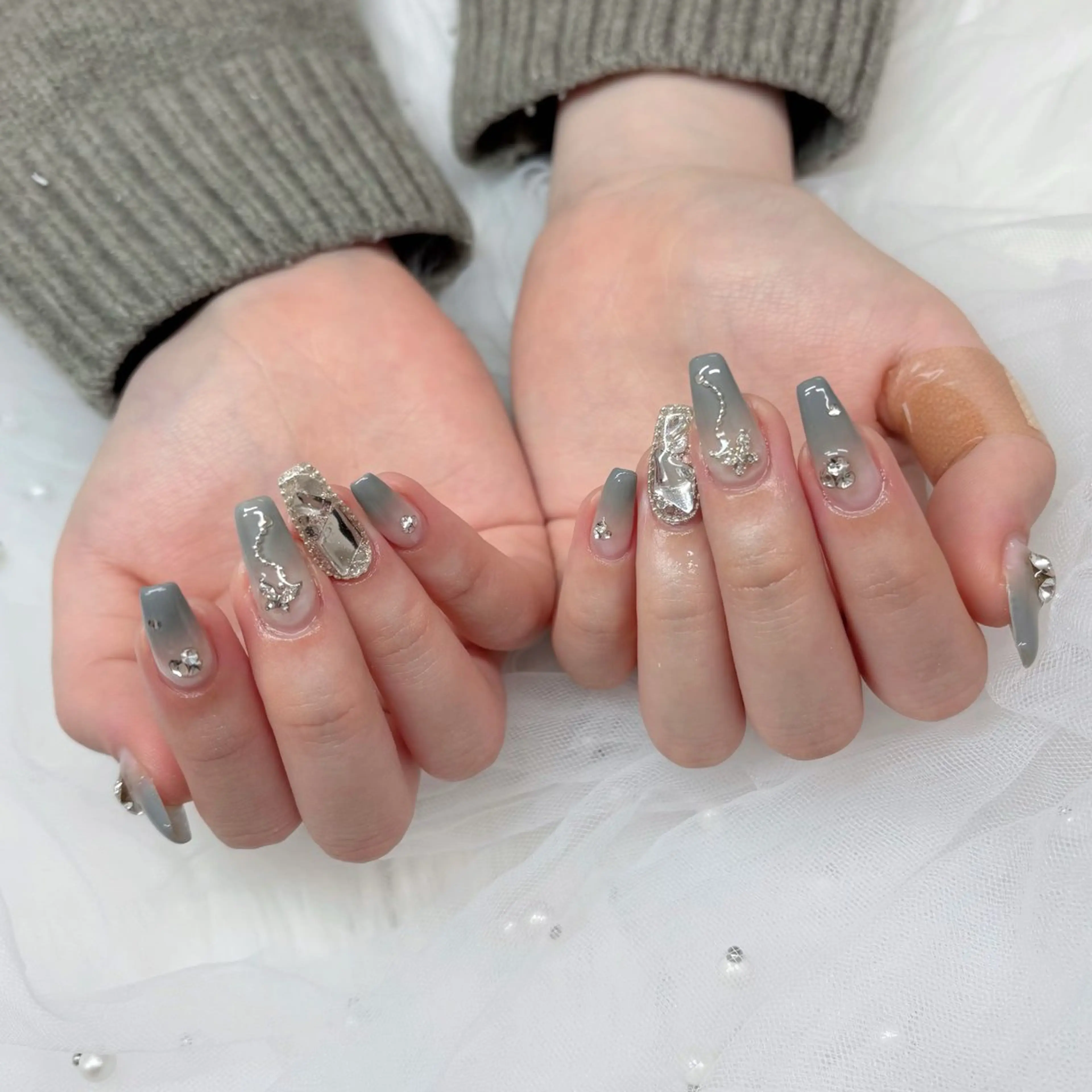 ネイル UnFLAIR 麻布十番店🐰Riiのネイルデザイン