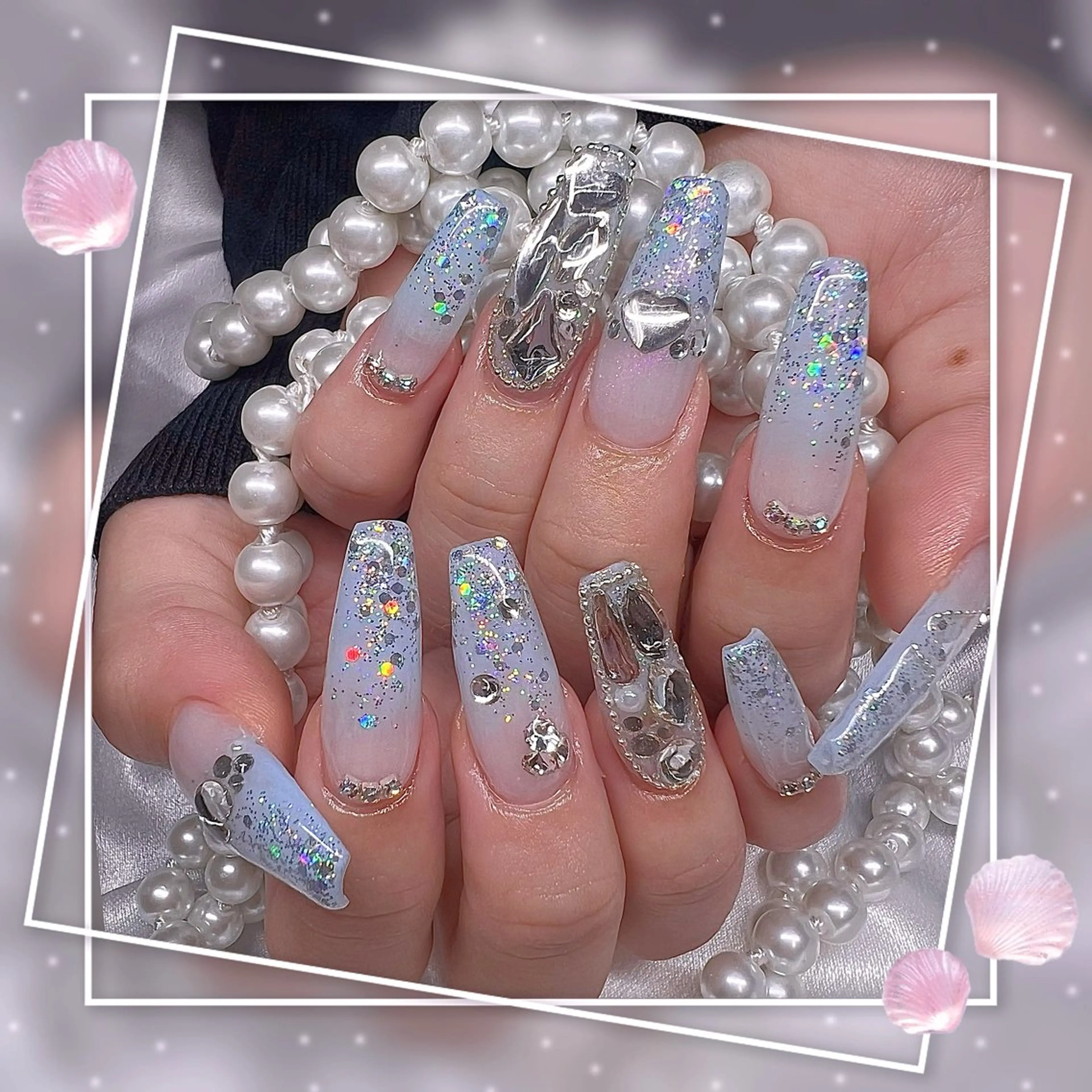 ネイル フレンチネイル グラデーション キラキラネイル 韓国ネイル マグネットネイル Chill Nailsalonのネイルデザイン