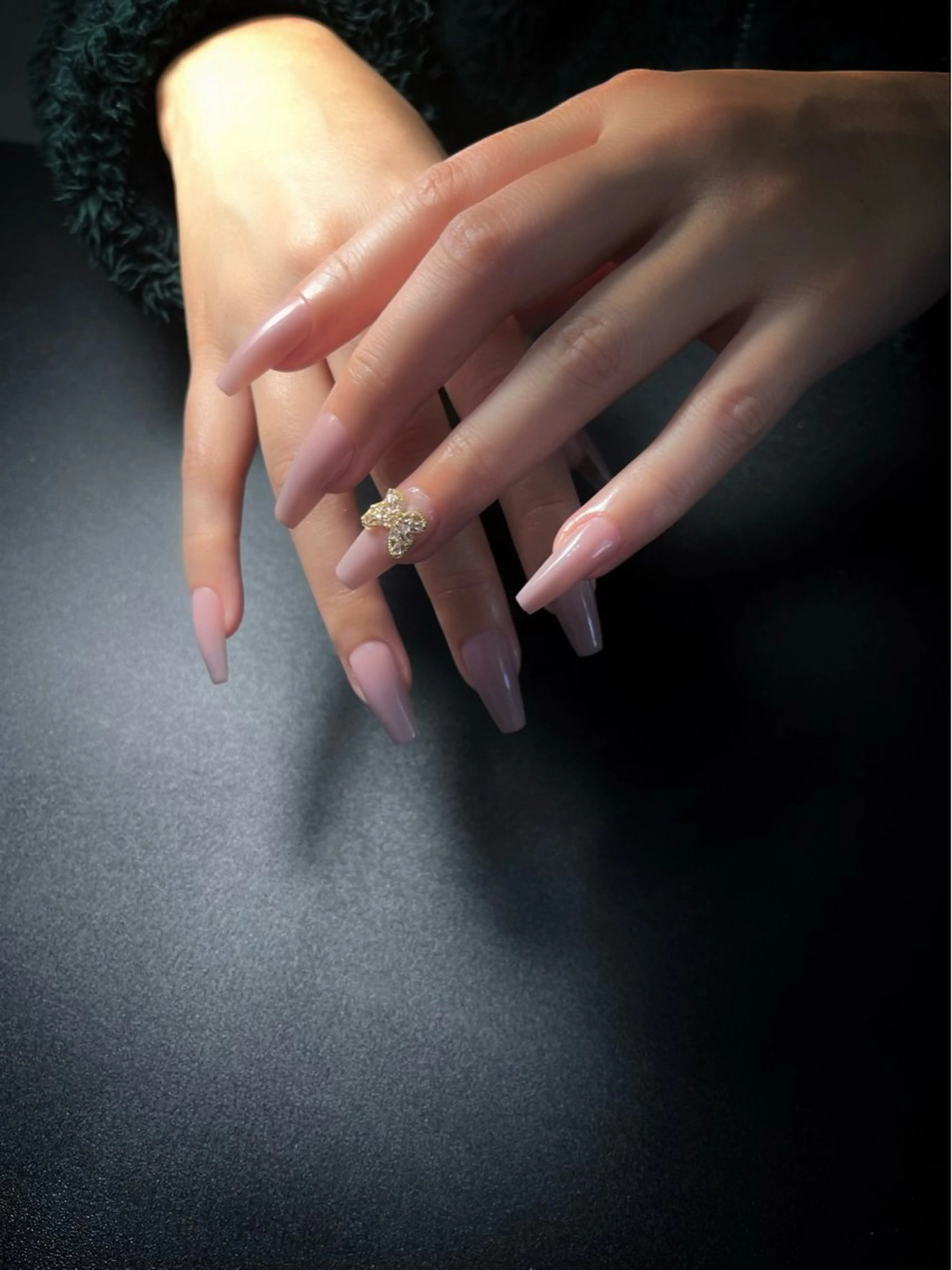 ネイル 長さ出し スカルプネイル nine.🦋 YUKOのネイルデザイン