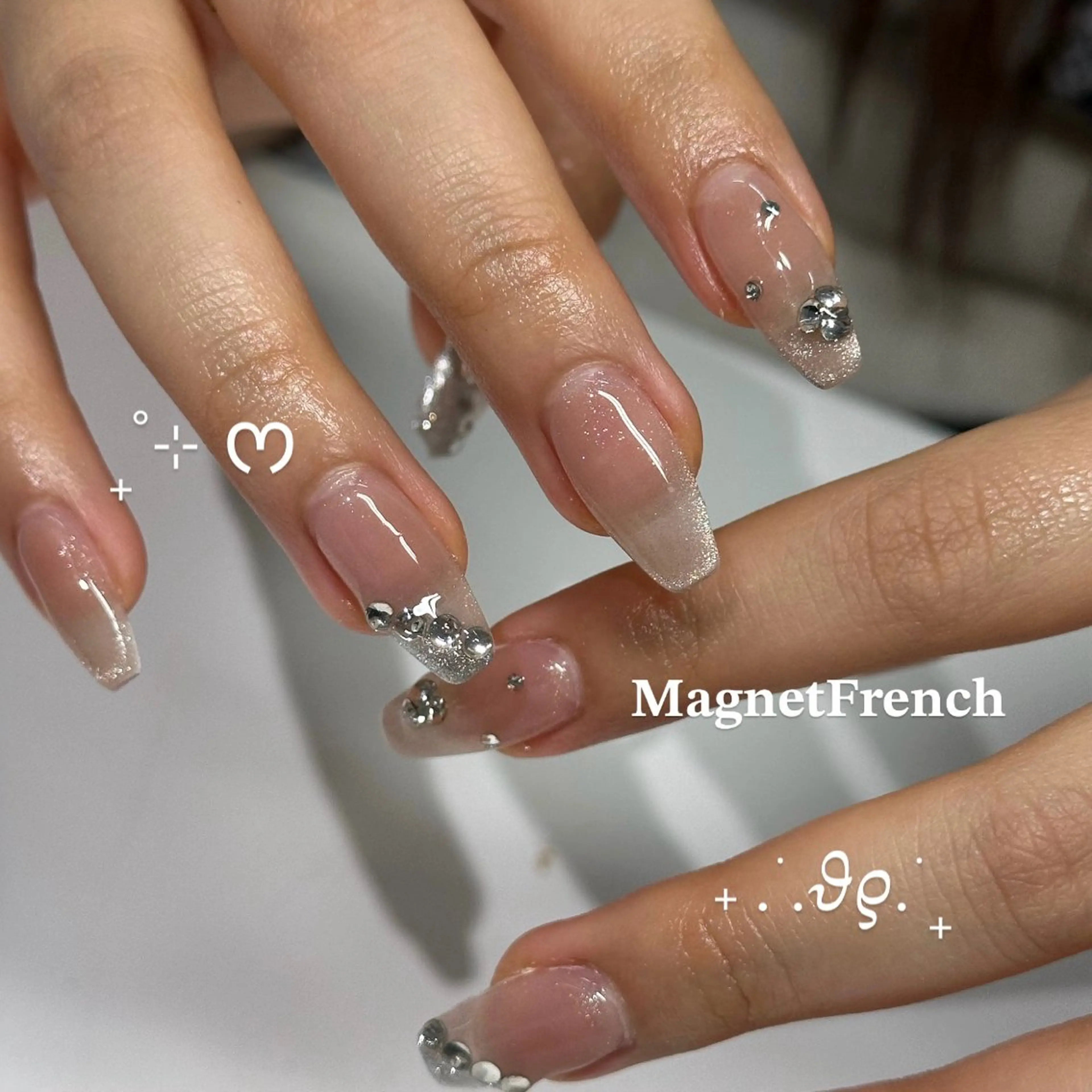 ネイル フレンチネイル ハンドネイル WOLTOKYO渋谷 yunaのネイルデザイン