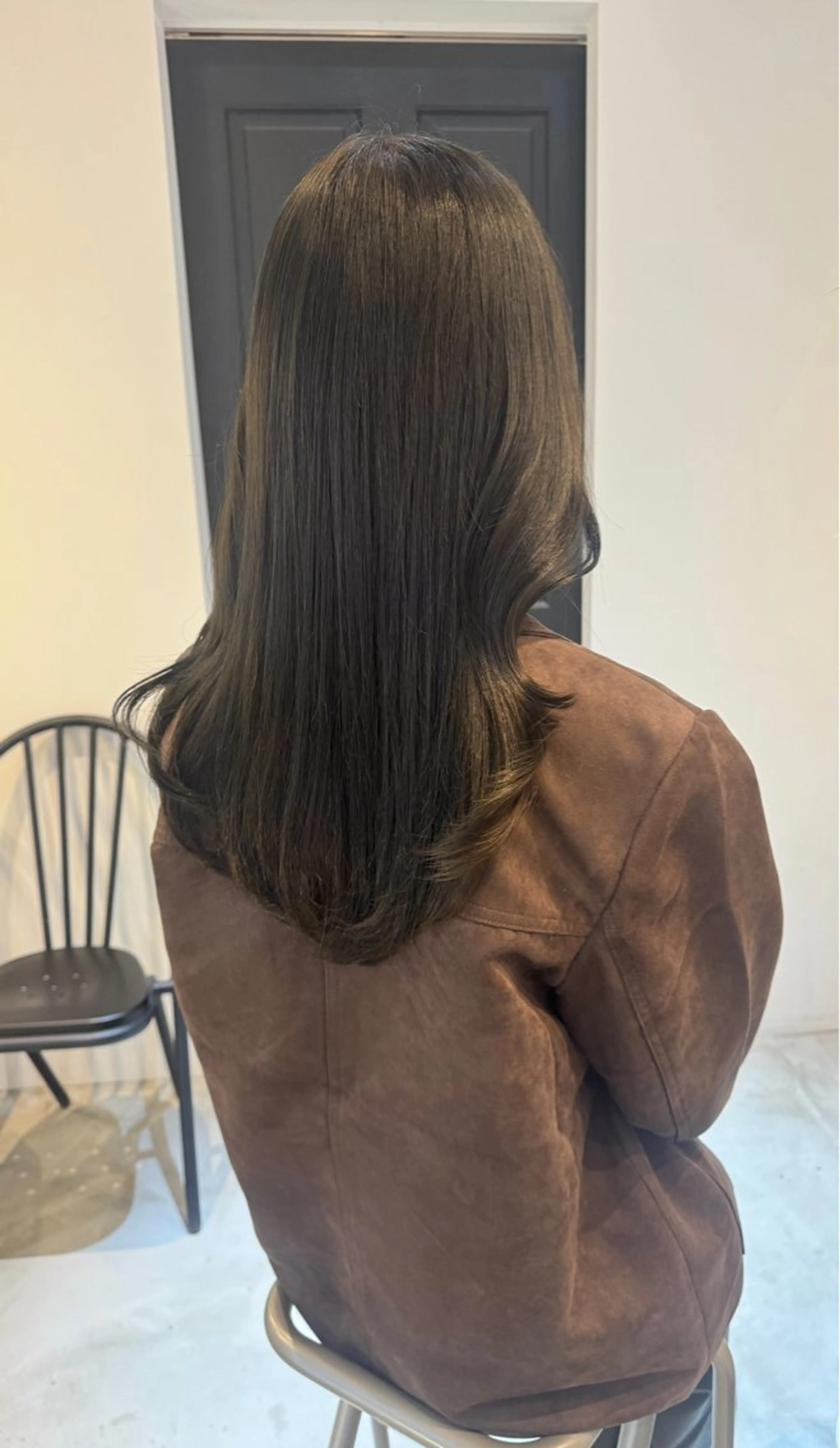 ロング カラー 透明感カラー グレージュ オリーブグレージュ オリーブグレー ヘアカラー 華奈/オリーブ/ ベージュ/抜け感🥣のヘアスタイル