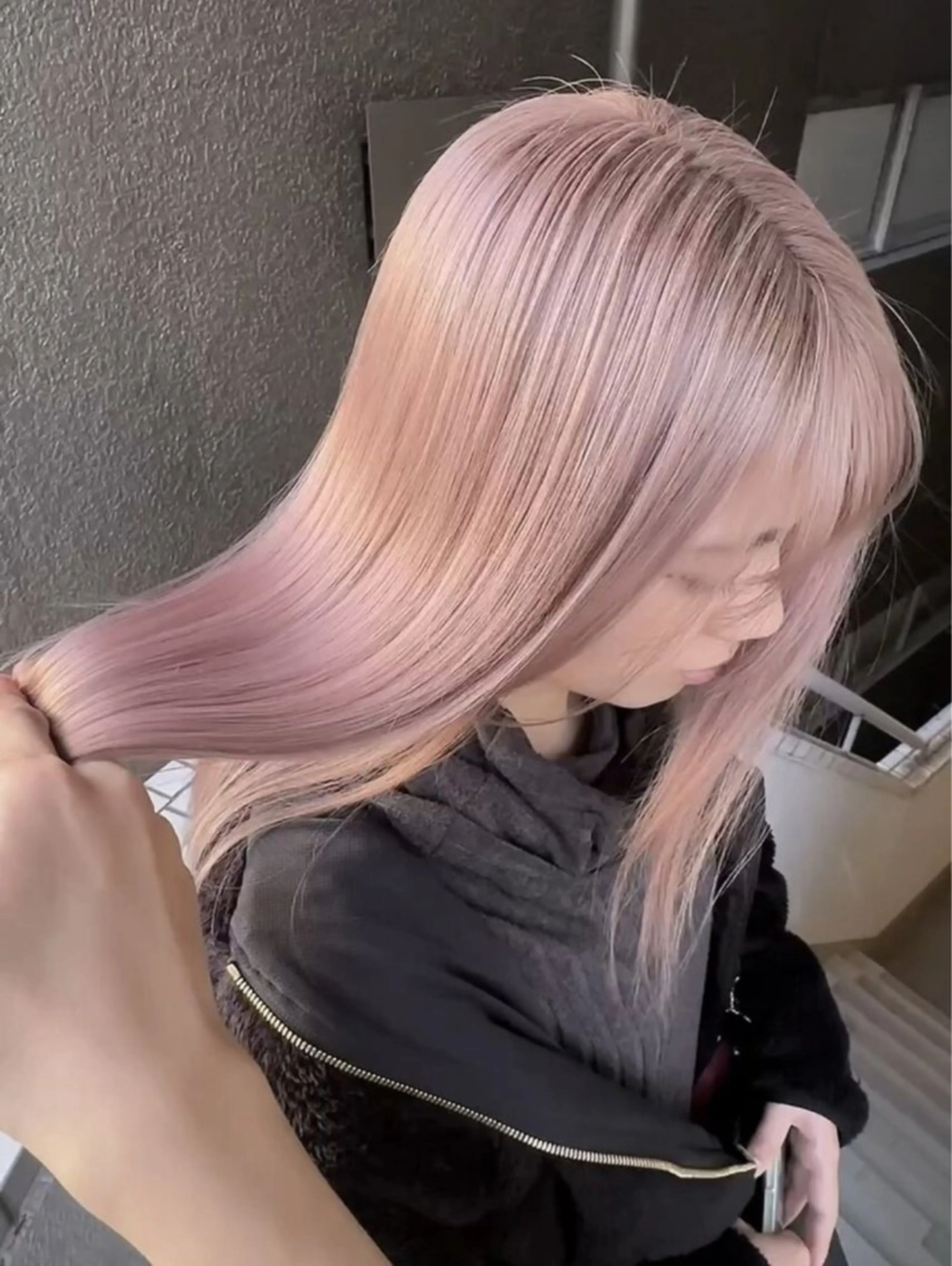 ロング 柏井 陽菜のヘアスタイル