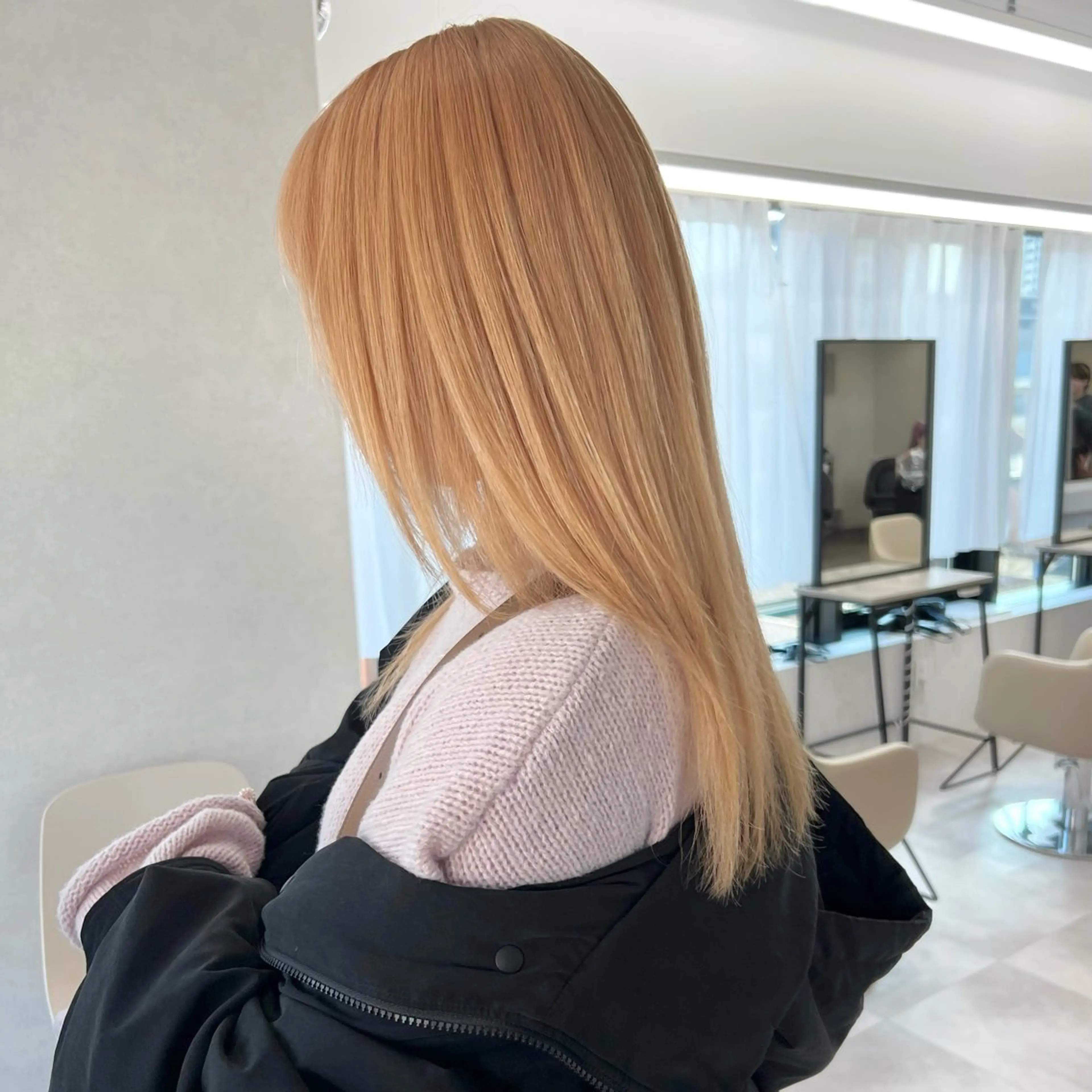 ミディアム ⭐️横浜ブリーチ特化 美容師 堤涼⭐️のヘアスタイル