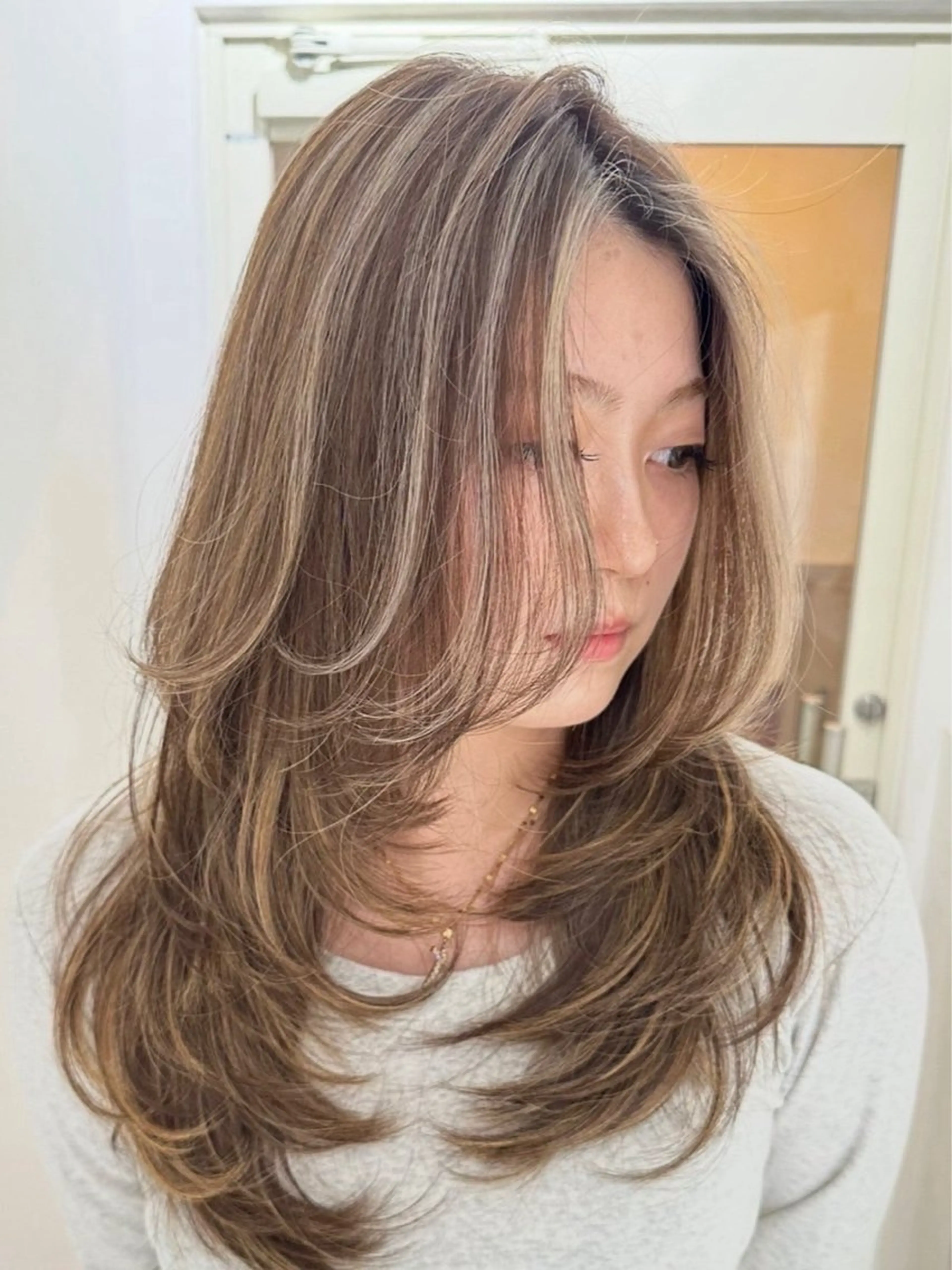 セミロング 顔周りカット レイヤーカット 小顔カット CIELO beauty所属・✴︎ Rinaのヘアスタイル