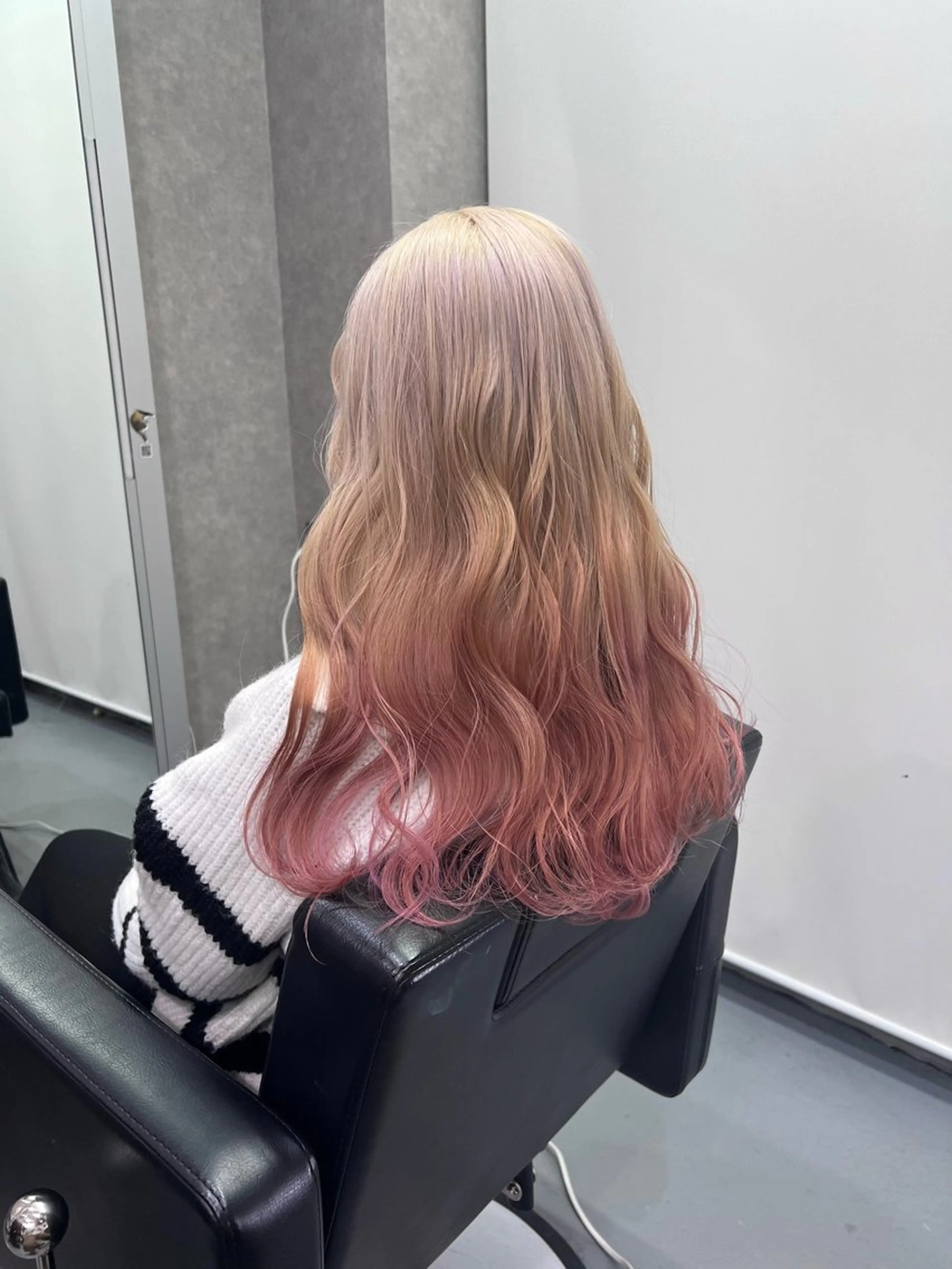 ロング カラー 晴レ所属・🍑アヤ🫧髪質改善 ダブルカラー🍑の眉毛・アイブロウイメージ