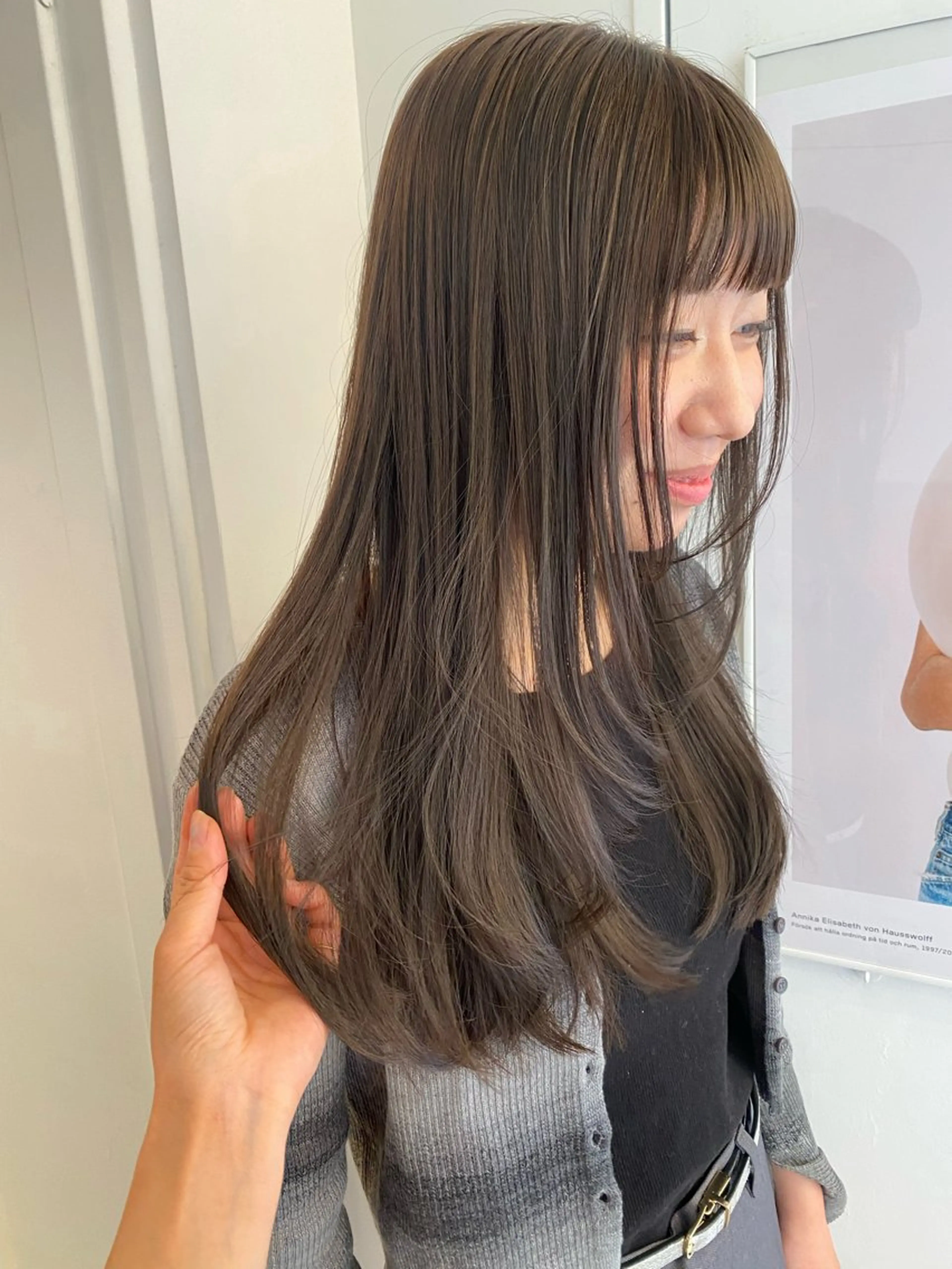 ミディアム カット ヘアカラー Tomoka🐶🌟 似合わせカット✂︎のヘアスタイル