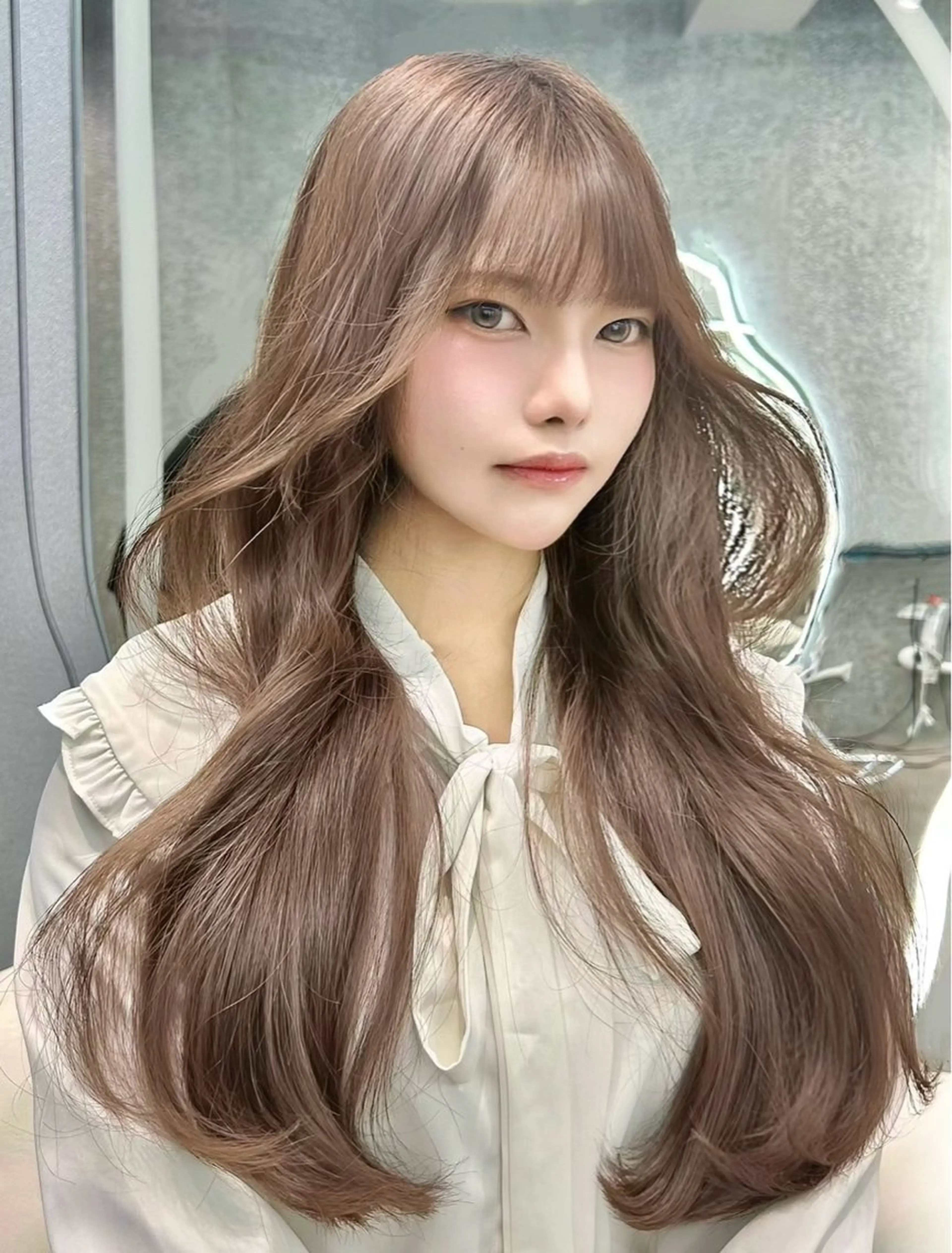 ロング カラー ヘアアレンジ ブリーチ GLROW大宮所属・大宮美容師🍀 カラー/矯正/ハルのヘアスタイル