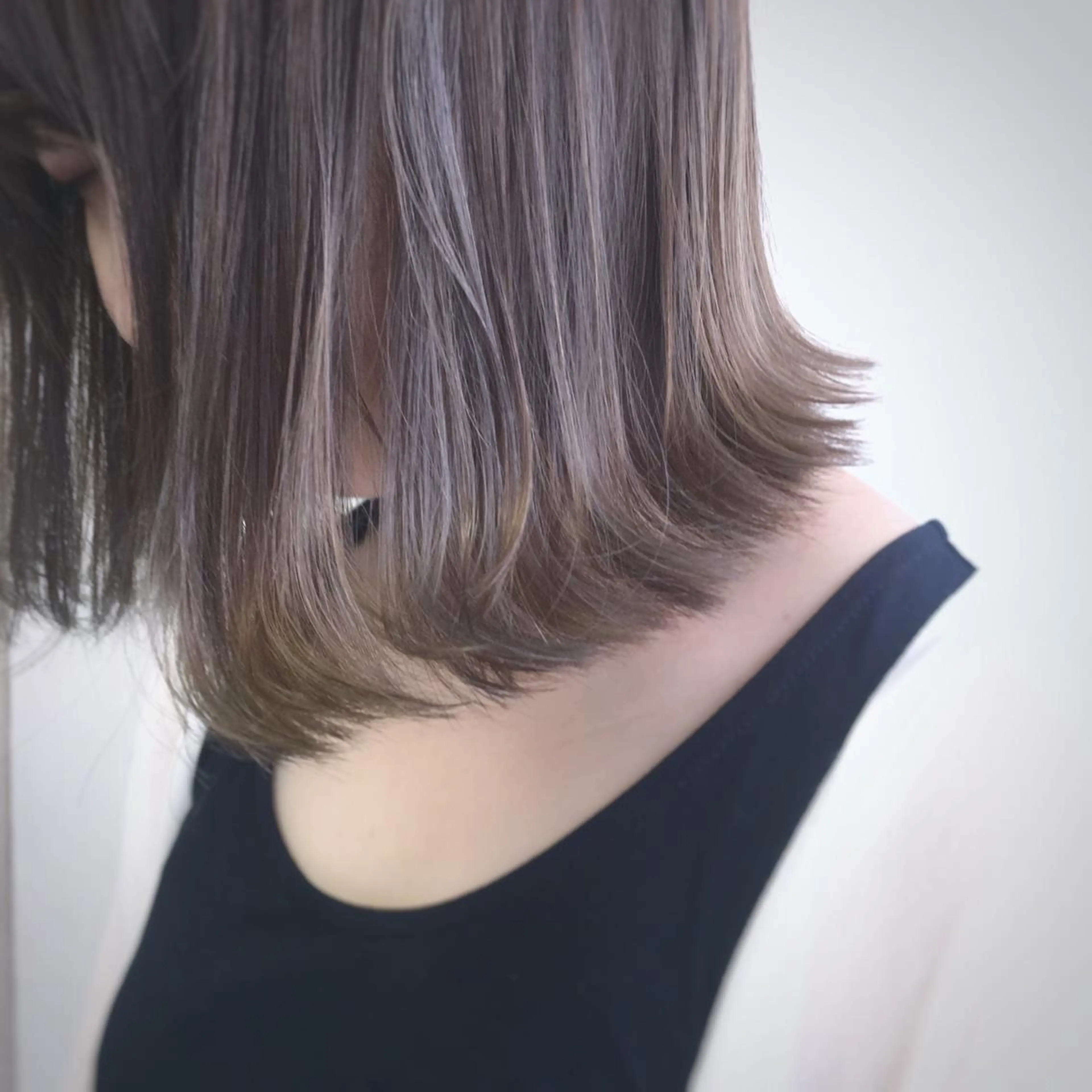 ショート カラー パーマ ヘアアレンジ アッシュ ラベンダーカラー ラベンダーアッシュ ヘアカラー トリートメント 推し活専用 【派手髪】飯野ゆかりのヘアスタイル