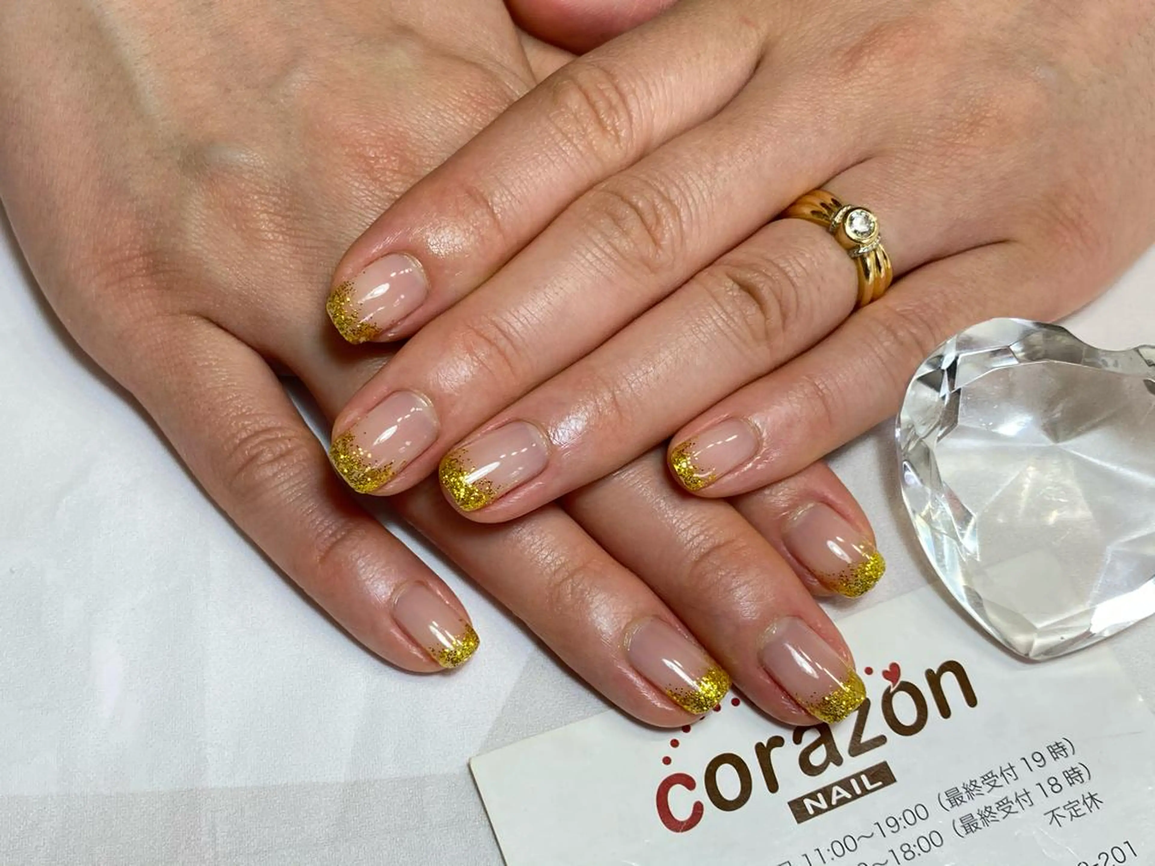 ネイル ジェルネイル ゴールド グラデーション ラメ(グリッター) ハンドネイル corazon所属・ネイリスト aicoのネイルデザイン