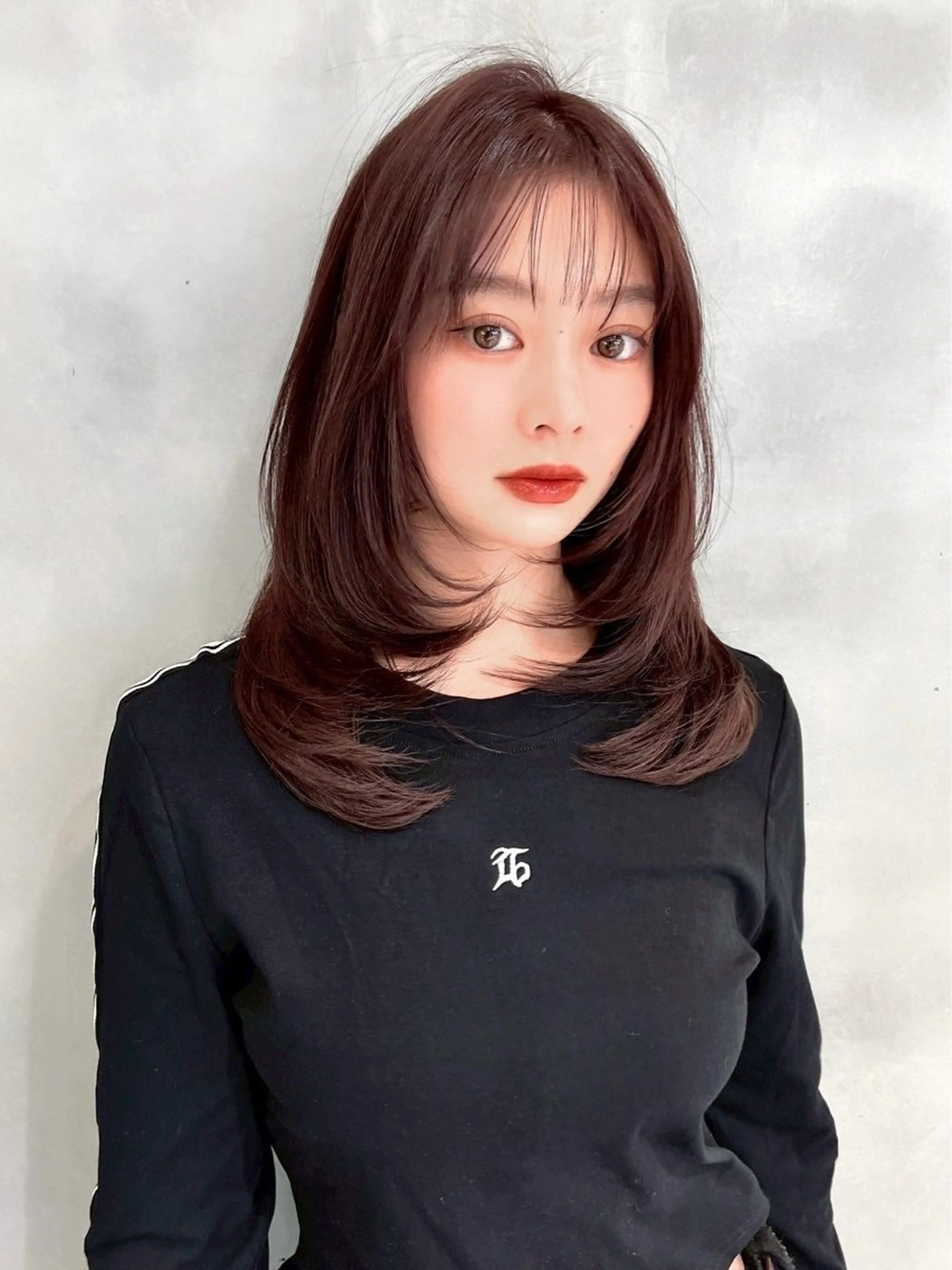 ミディアム ブリーチ🌟リタッチ 🎠KANON🎡のヘアスタイル